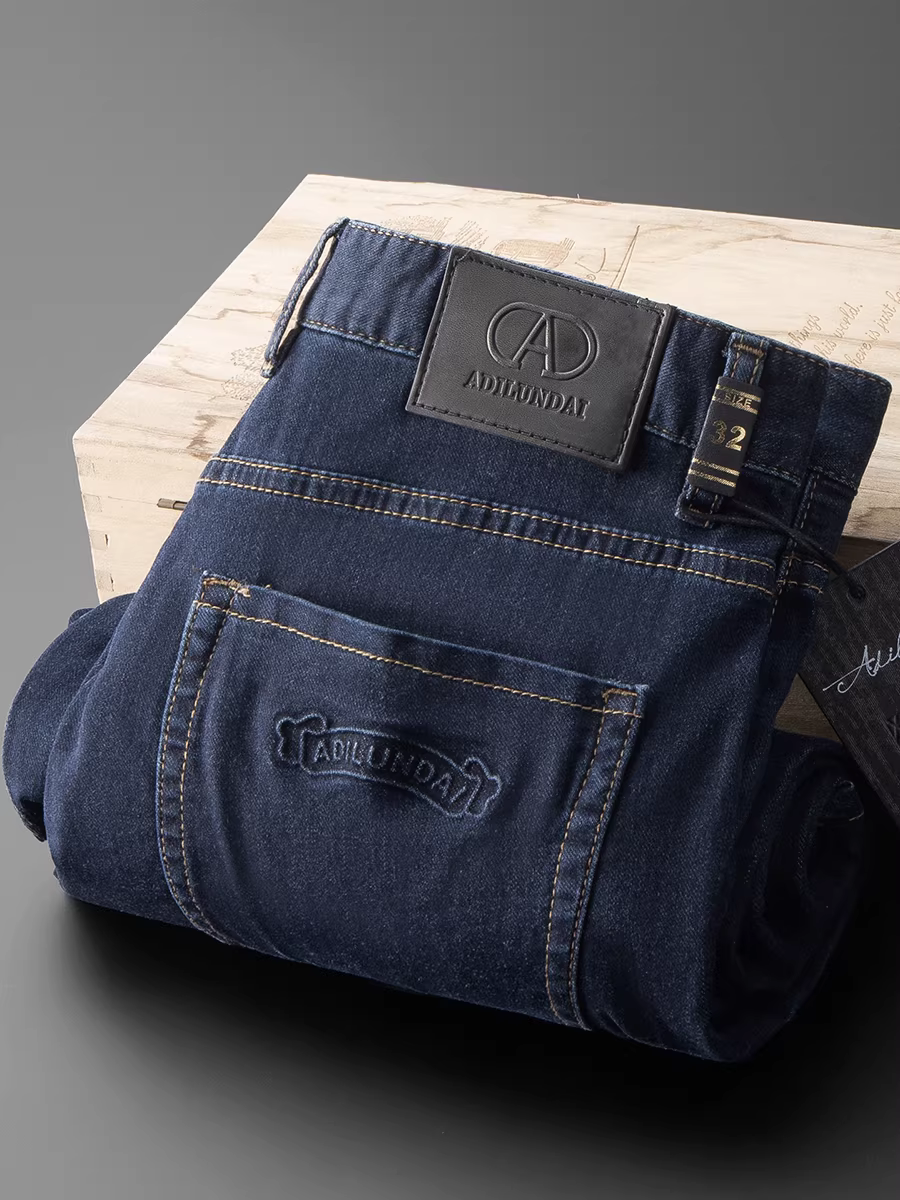 Quần jean nam màu xanh đậm nhẹ, dáng thẳng, phong cách kinh doanh lịch sự, đa năng, mềm mại, thoáng khí, mùa hè 2024