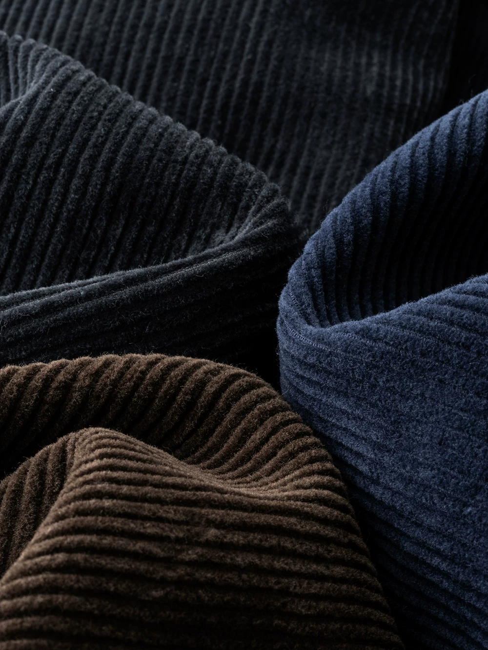 Áo khoác nhung tăm lót lông cừu, áo khoác mùa đông dày dặn dành cho nam, được làm dày để giữ ấm và chống lạnh, áo khoác nhung tăm kiểu doanh nhân.