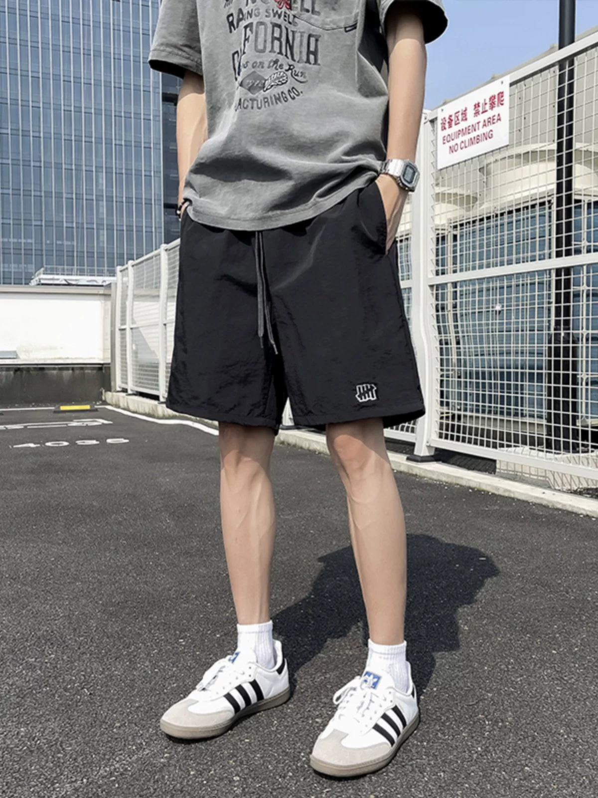 Quần short nam nhẹ, nhanh khô, dáng rộng, thêu kiểu Mỹ, quần short năm phần cho cặp đôi, quần short thể thao thông thường hợp thời trang mùa hè.
