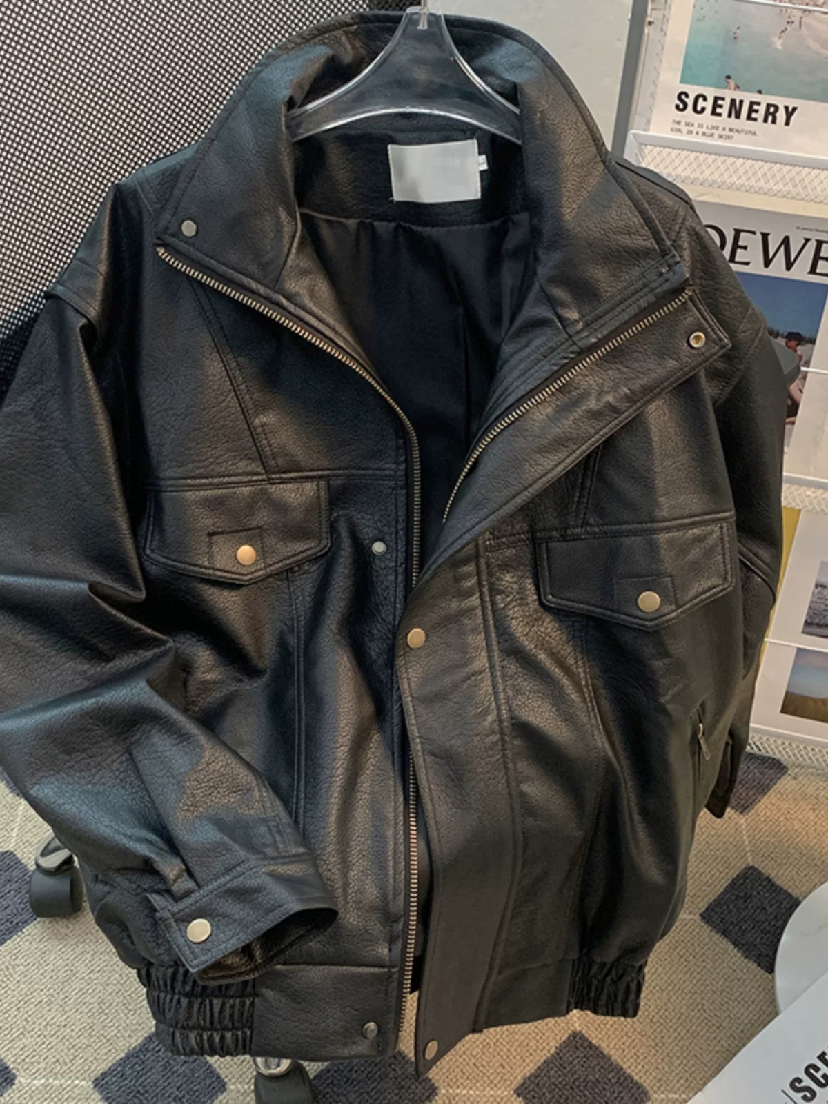 Áo khoác da cổ điển dành cho nam, mùa xuân thu, áo khoác da PU cổ đứng cao cấp, áo khoác biker dáng rộng thời thượng.