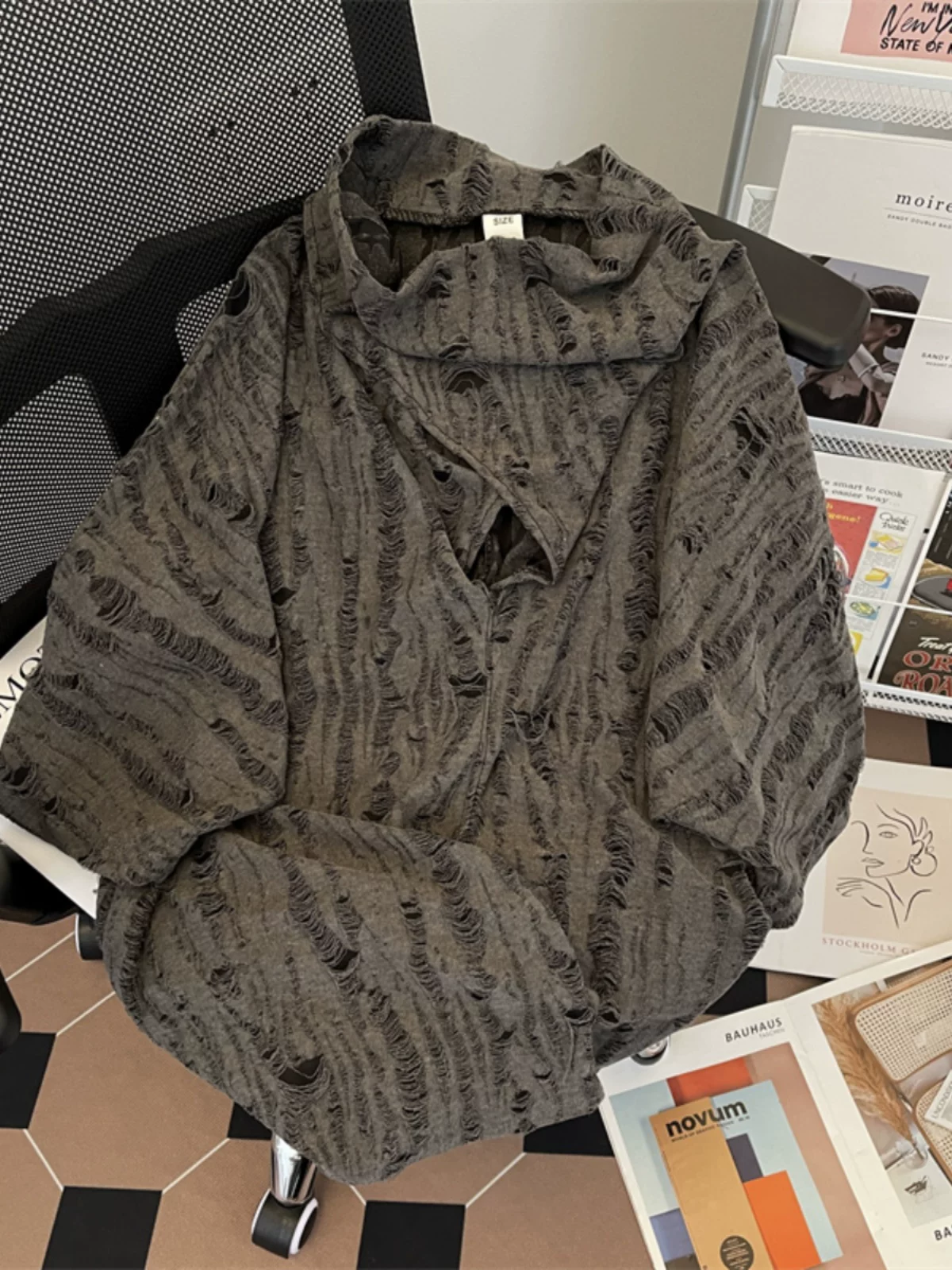 Áo thun rách không đều kiểu dáng độc đáo dành cho nam và nữ, áo kiểu dáng niche, phong cách mùa hè rộng rãi hợp thời trang, áo thun tay ba phần.