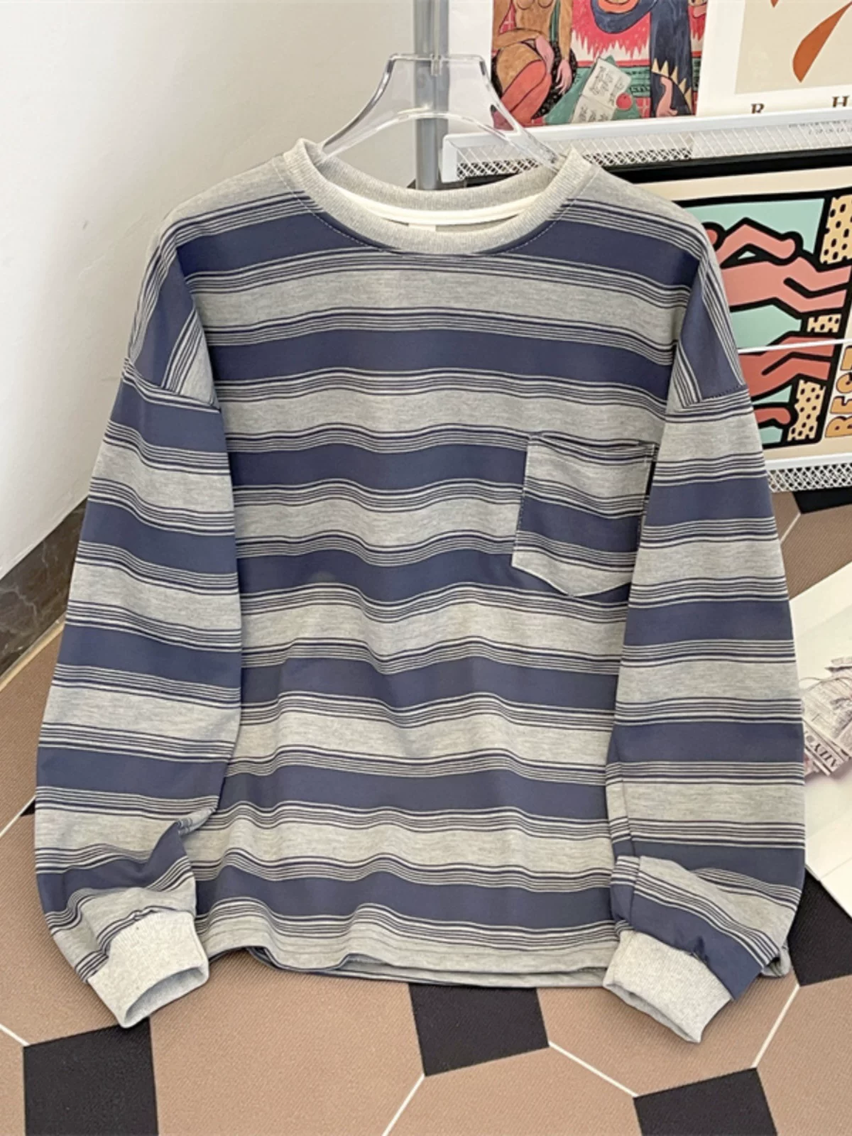 Áo nỉ sọc phối màu xuân thu dành cho nam, áo thun cotton nguyên chất dáng rộng, áo thun dài tay phong cách Mỹ cổ điển hợp thời trang.