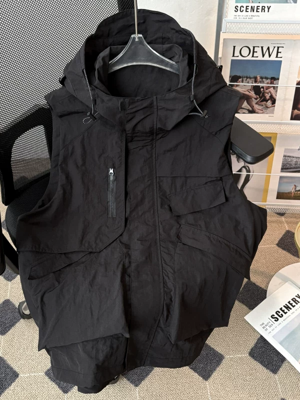 Áo vest có mũ trùm đầu, thoáng khí, đa năng dành cho nam giới, áo khoác vest không tay kiểu Mỹ, phong cách núi, dáng rộng, hợp thời trang mùa hè.