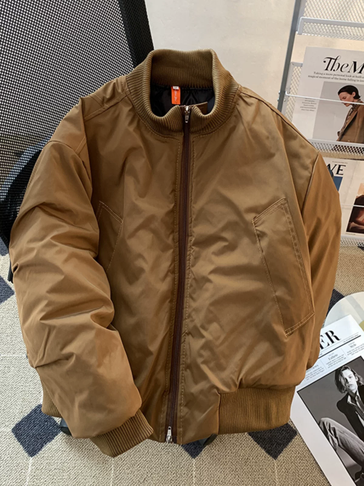 Áo khoác phi công retro bằng cotton dành cho nam, áo khoác cotton ngắn kiểu Mỹ dáng gọn gàng, áo khoác độn bông dáng rộng thời trang thu đông.