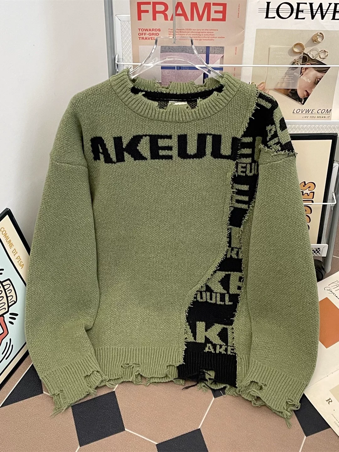 Áo len nam phối màu chắp vá phong cách bụi bặm, áo len cổ tròn dáng rộng thời thượng thu đông, áo len chui đầu kiểu Mỹ thoải mái.