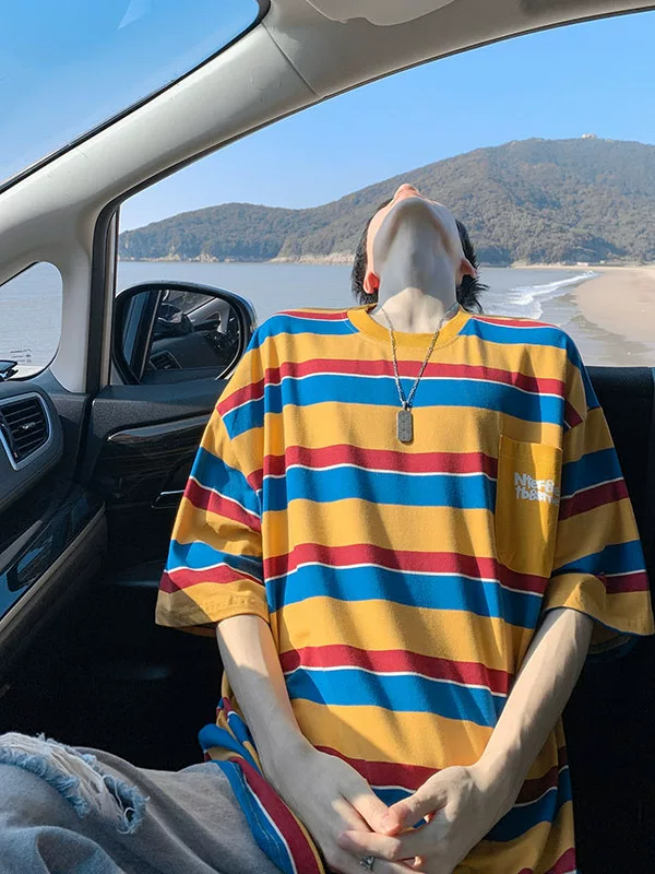 Áo thun ngắn tay sọc kiểu Mỹ dành cho nam và nữ, thiết kế hợp thời trang, áo đôi cổ tròn dáng rộng.