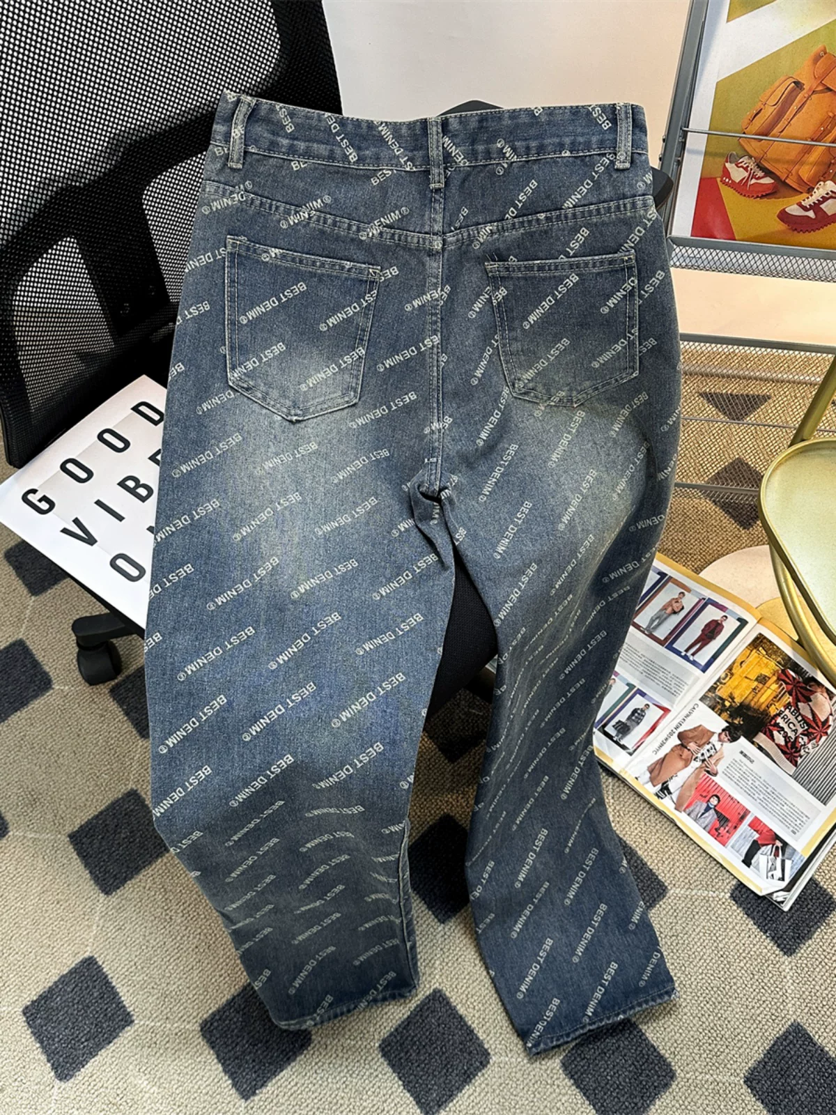 Quần jean in chữ cho nam, phong cách đường phố Mỹ thời thượng mùa hè, quần casual đã qua xử lý giặt mềm, quần ống rộng thoải mái và sành điệu.