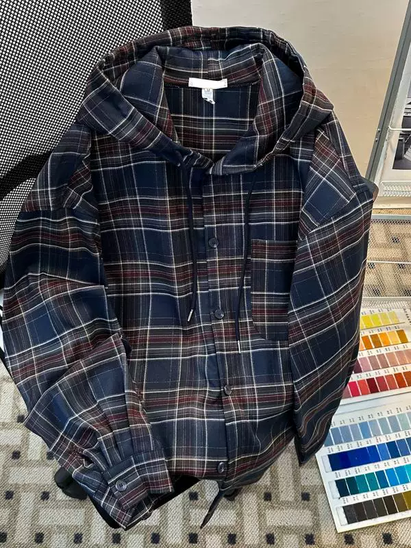 Áo sơ mi dài tay có mũ trùm đầu kẻ sọc dành cho nam, áo sơ mi thường ngày cổ điển kiểu Mỹ, áo khoác thời trang rộng rãi hợp thời trang mùa thu đông