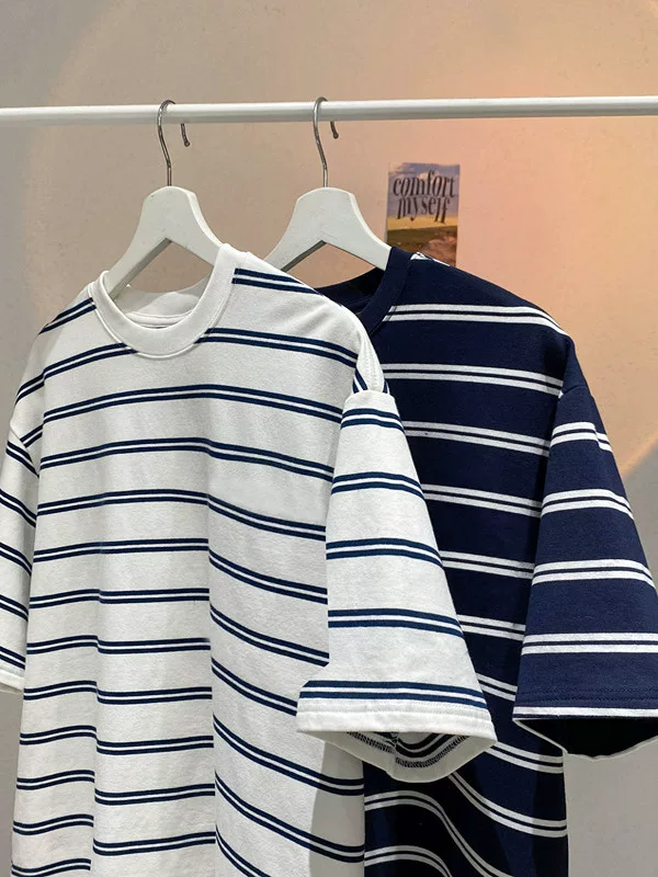 Áo thun nam tay ngắn sọc cotton nguyên chất, phong cách Nhật Bản và Hồng Kông mùa hè, dáng rộng, thương hiệu thời thượng, đa năng, áo đôi học sinh.