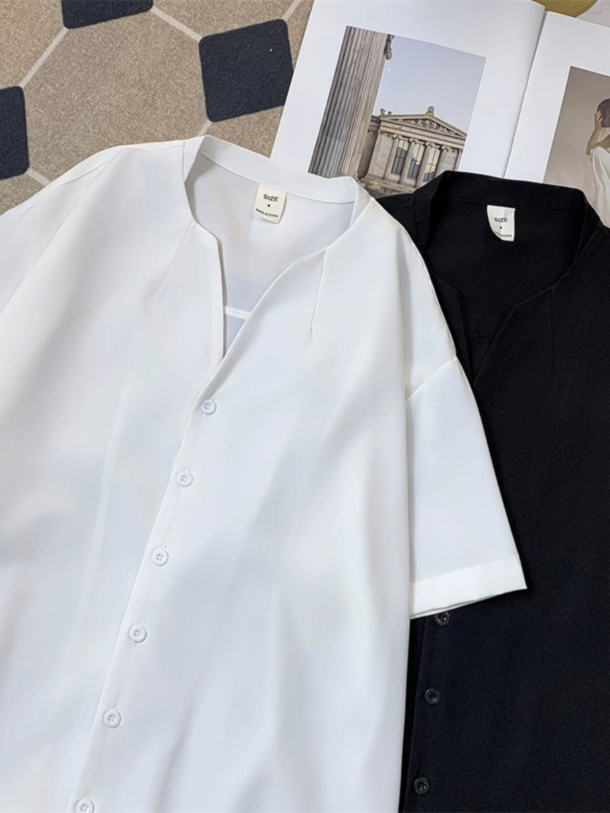 Áo sơ mi nam không cổ tay ngắn, thiết kế độc đáo, áo kiểu mát mẻ và sành điệu, áo sơ mi lụa băng dáng rộng hợp thời trang mùa hè.