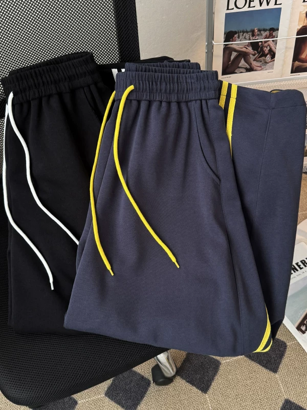 Quần ống rộng ba sọc unisex phong cách Mỹ cổ điển, chất liệu dày dặn, đa năng, thoải mái, quần thể thao mùa hè, quần dài mặc thường ngày