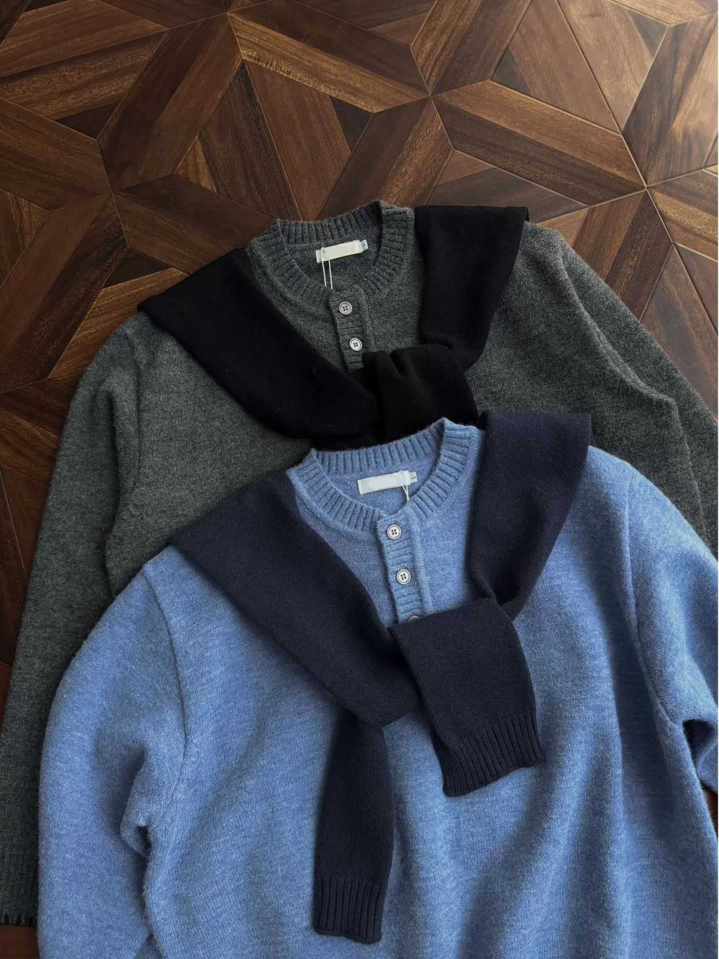 Áo len choàng cổ tròn giả hai mảnh phong cách retro Mỹ dành cho nam, áo len dệt kim cổ tròn giả hai mảnh mùa thu đông, áo len chui đầu cao cấp thương hiệu thời thượng.