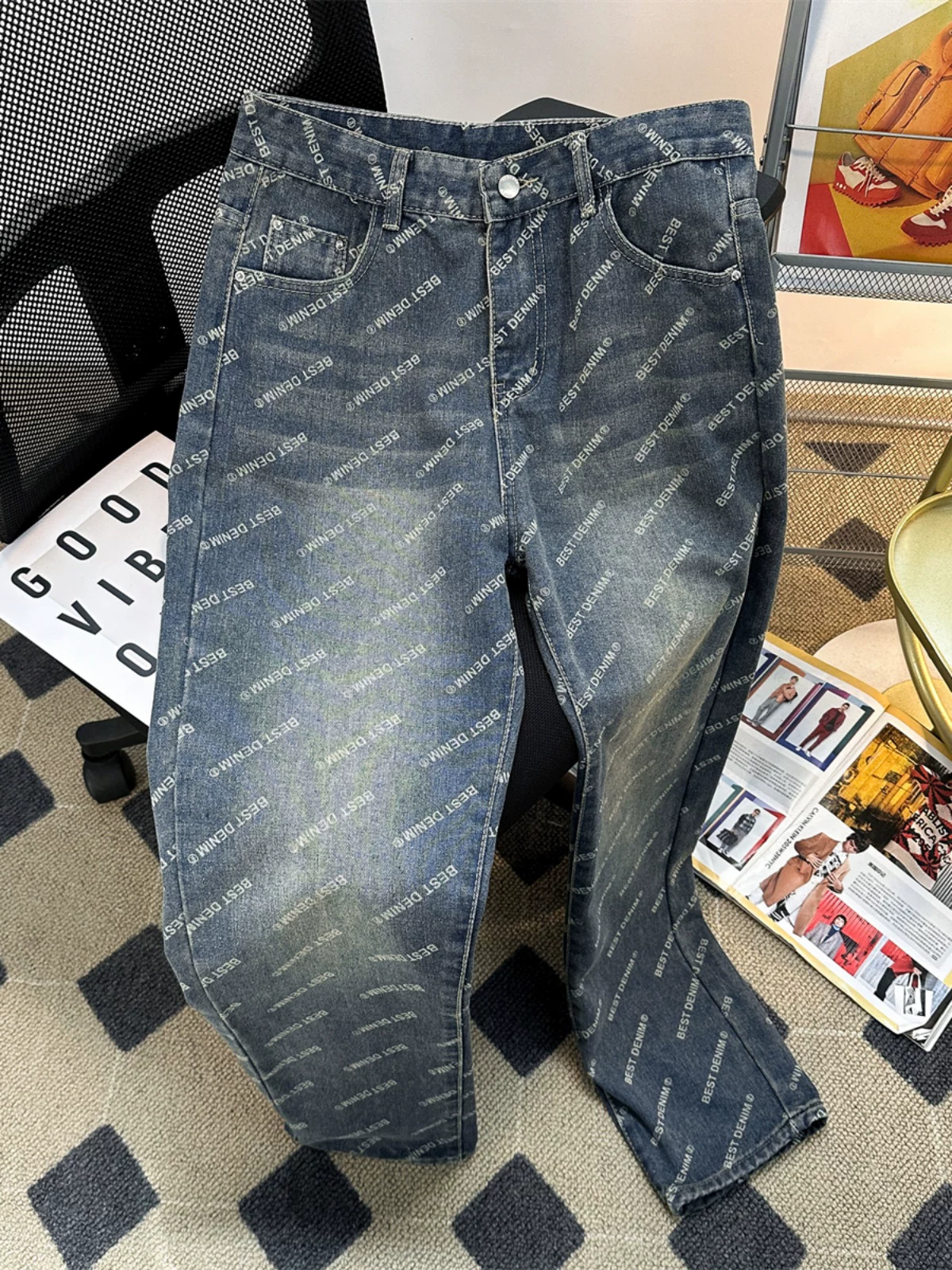 Quần jean in chữ cho nam, phong cách đường phố Mỹ thời thượng mùa hè, quần casual đã qua xử lý giặt mềm, quần ống rộng thoải mái và sành điệu.