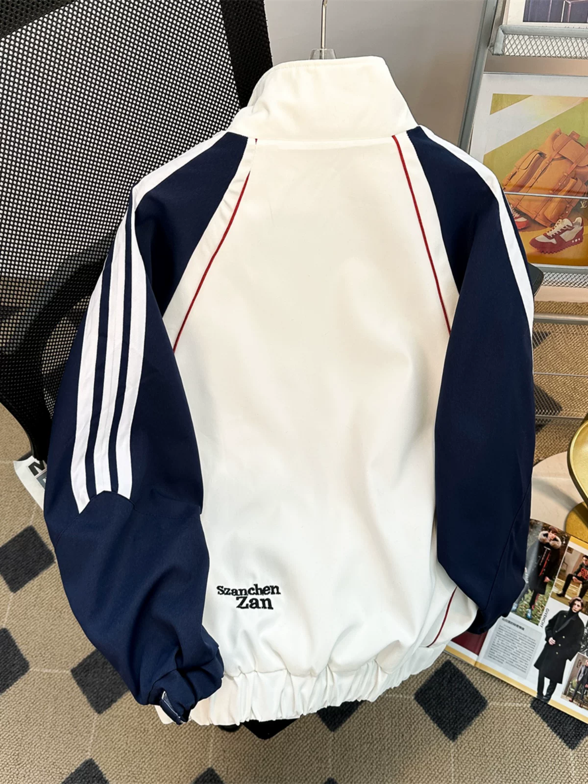 Áo khoác sọc phối màu cho nam, thương hiệu thời trang xuân thu, dáng rộng, cổ đứng, kiểu bóng chày, áo khoác cặp đôi phong cách retro Mỹ.