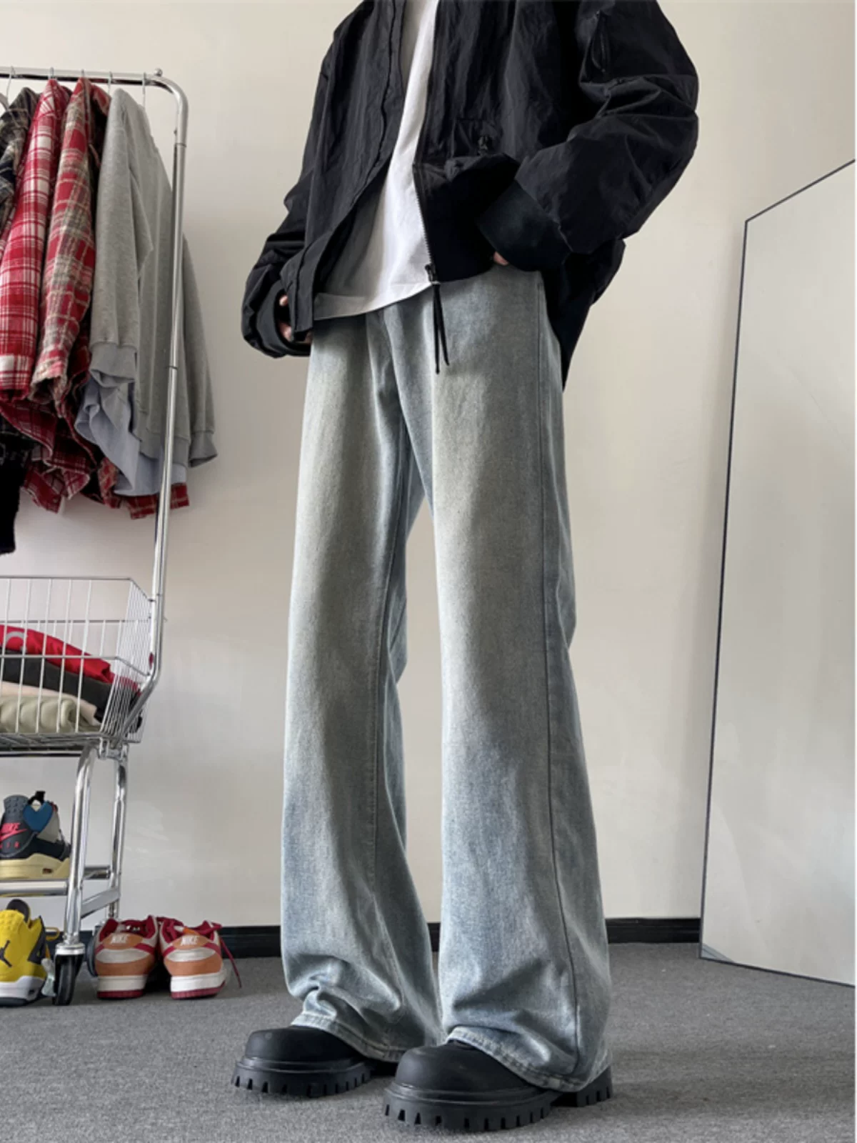 Quần jeans nam Xuân 2024 phong cách đường phố Mỹ, dáng thẳng, thời thượng, thương hiệu nổi tiếng, ống loe rộng, dài chạm đất