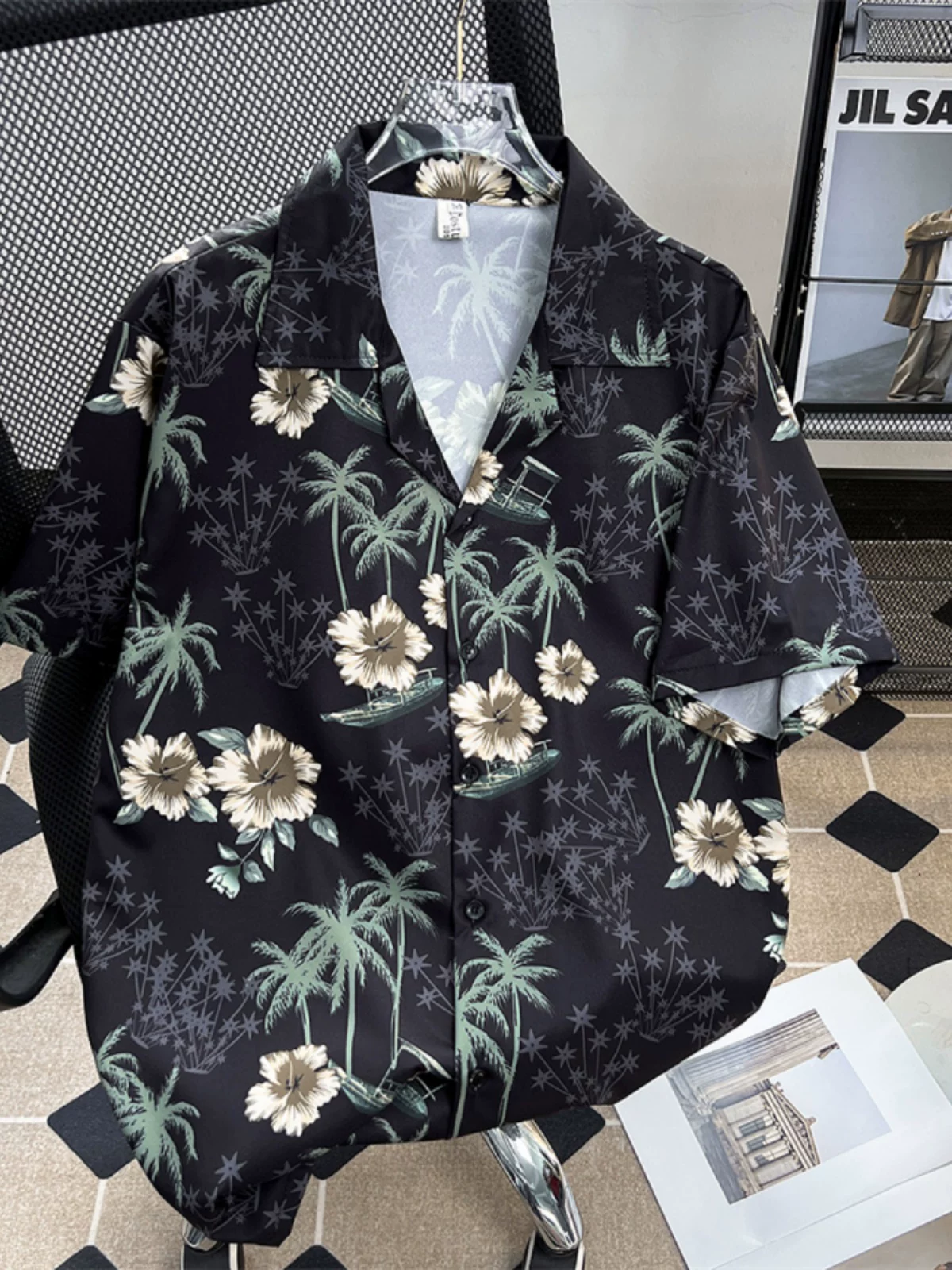 Áo sơ mi hoa bãi biển chất liệu lụa băng dành cho nam, tay ngắn, kiểu cổ Cuba phong cách Mỹ thời thượng, cao cấp mùa hè, kiểu dáng thời trang và rộng rãi.