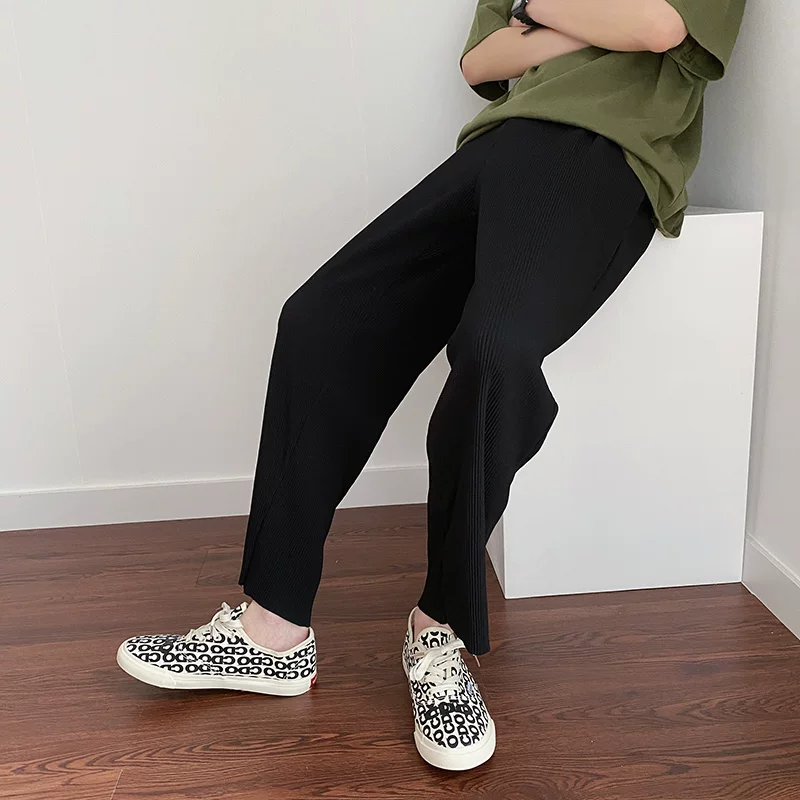 Quần lụa mỏng mùa hè dành cho nam, phong cách BF Hồng Kông, quần ống rộng dáng suông, quần ống đứng ngắn thời trang Hàn Quốc sành điệu.