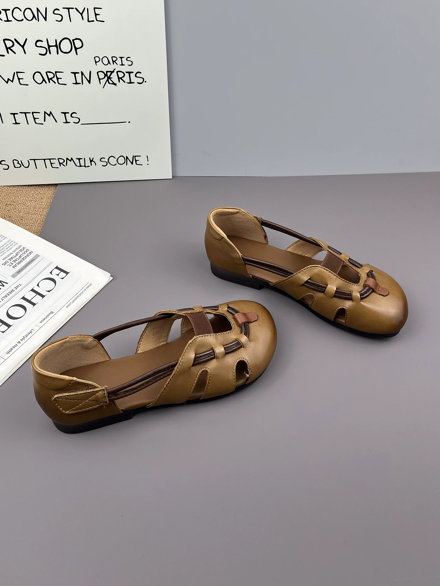 Giày sandal mũi bít bằng da thật cho nữ, giày Mary Jane thoáng khí, kiểu mới mùa hè 2026, sandal La Mã cổ điển bằng da bò.