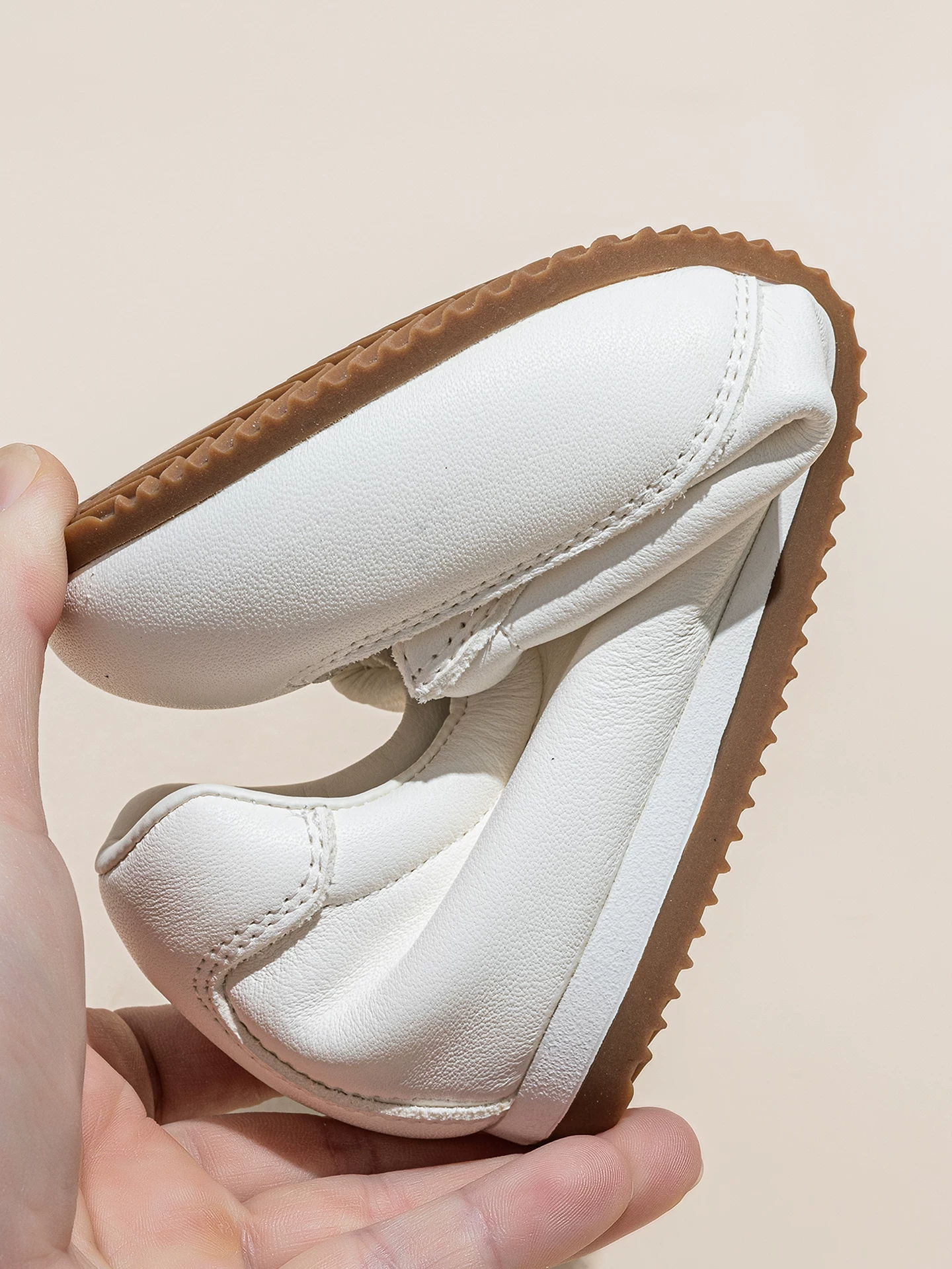 Giày tập luyện GAT da bò kiểu old money đế mềm dành cho nữ, mẫu mới xuân 2026, giày thể thao trắng đa năng, phong cách thường ngày.