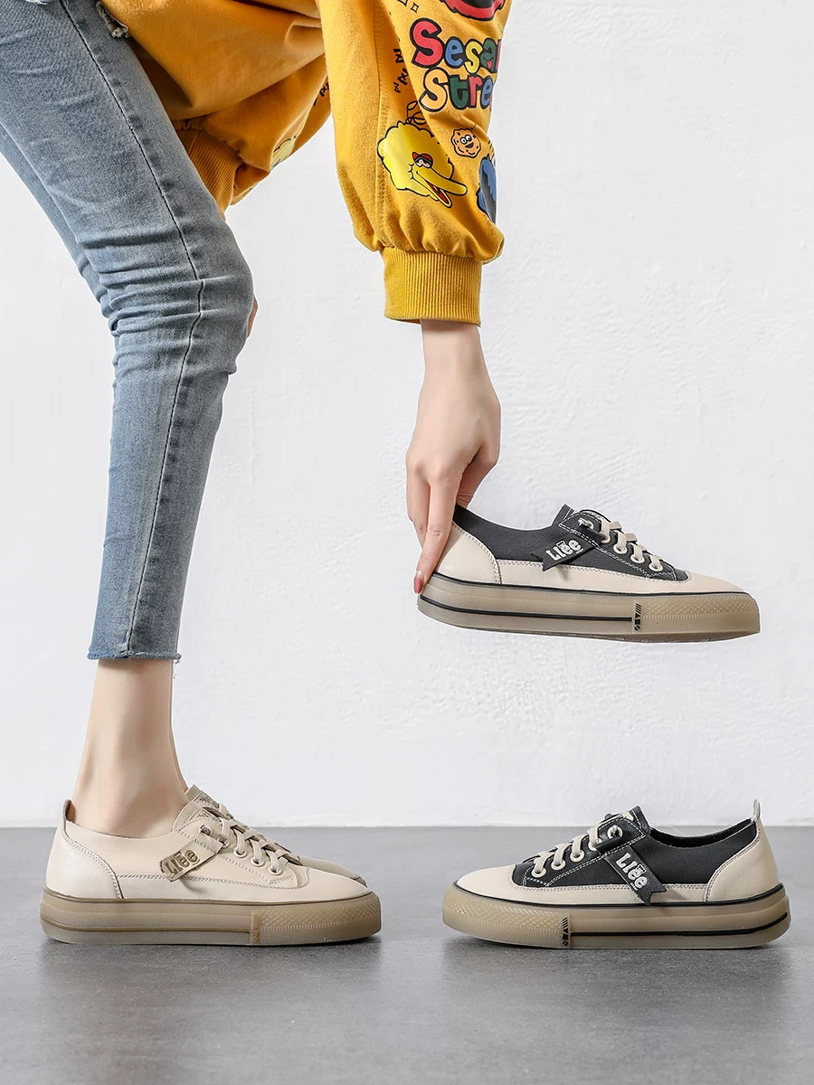 Giày nữ da thật màu trắng phong cách retro, giày bệt đế mềm da thật, giày lười nữ kiểu mới xuân 2026, giày thể thao thường ngày
