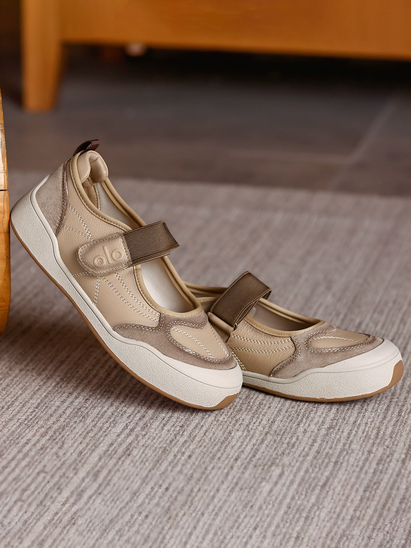 Giày thể thao và giải trí Mary Jane dành cho nữ, giày nữ đế mềm da bò phong cách retro, giày đơn miệng nông da thật kiểu mới mùa xuân 2026