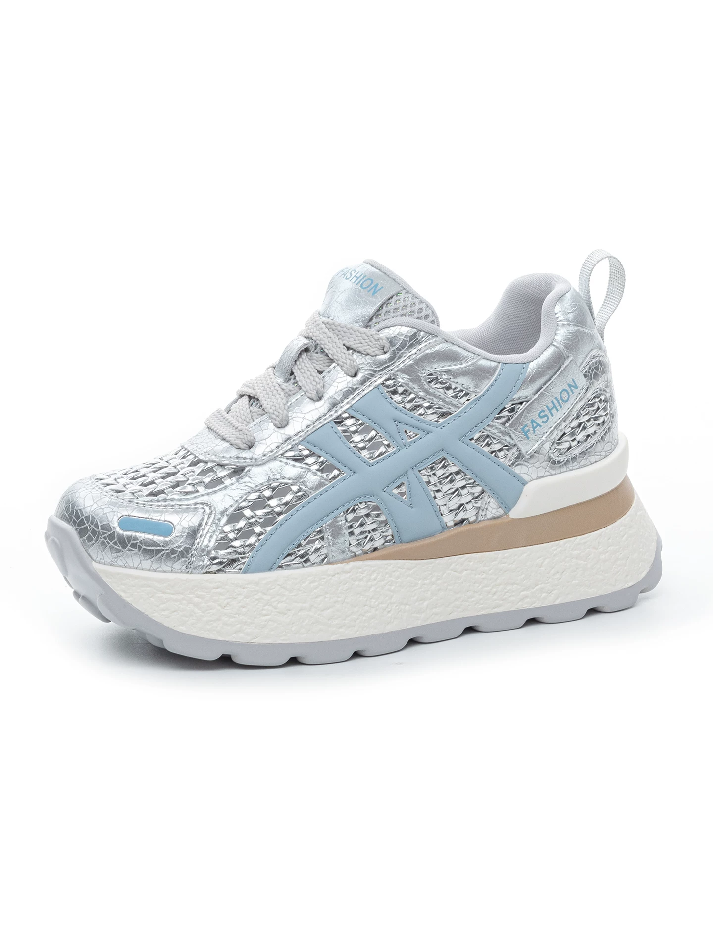 Giày thể thao nữ đế độn kiểu dad sneaker, chất liệu lưới dệt thoáng khí, mẫu mới hè 2026, đế dày, phong cách thể thao năng động.