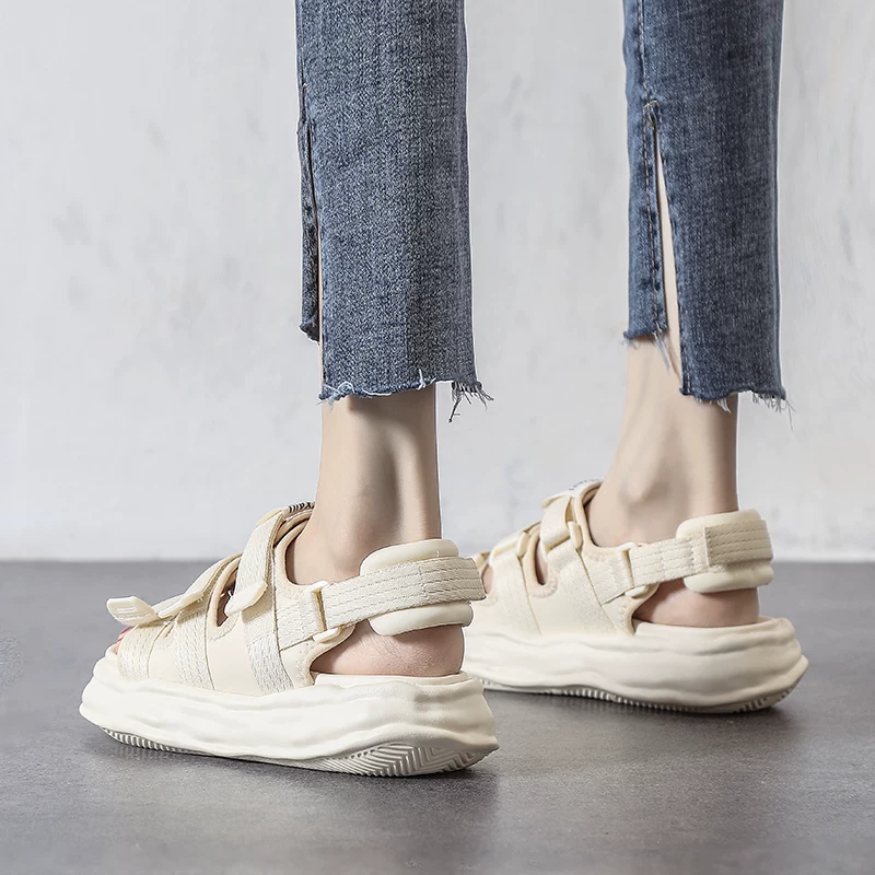Dép thể thao Velcro dành cho nữ, dép đi ngoài trời đế dày thời trang mùa hè, giày đi biển thông thường mới năm 2026.