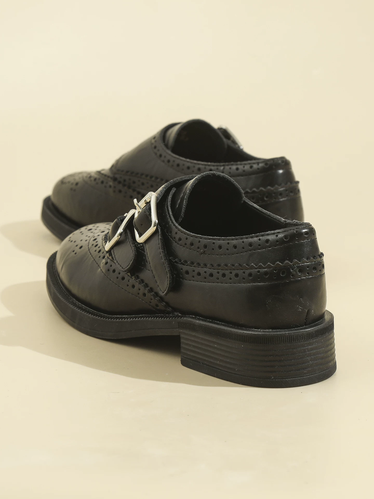 Giày da brogue nữ da thật kiểu mới xuân 2026 phong cách Anh quốc cổ điển giày Oxford đế dày giày lười