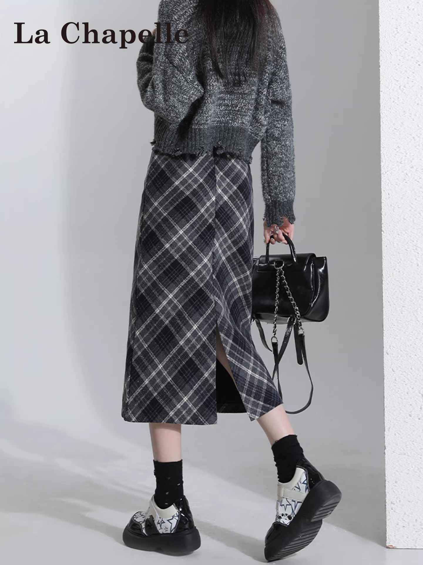 Váy len kẻ sọc màu xám La Chapelle dành cho nữ, mùa thu đông 2025, kiểu dáng mới, cạp cao, xẻ tà, dáng chữ A, dài ngang đùi