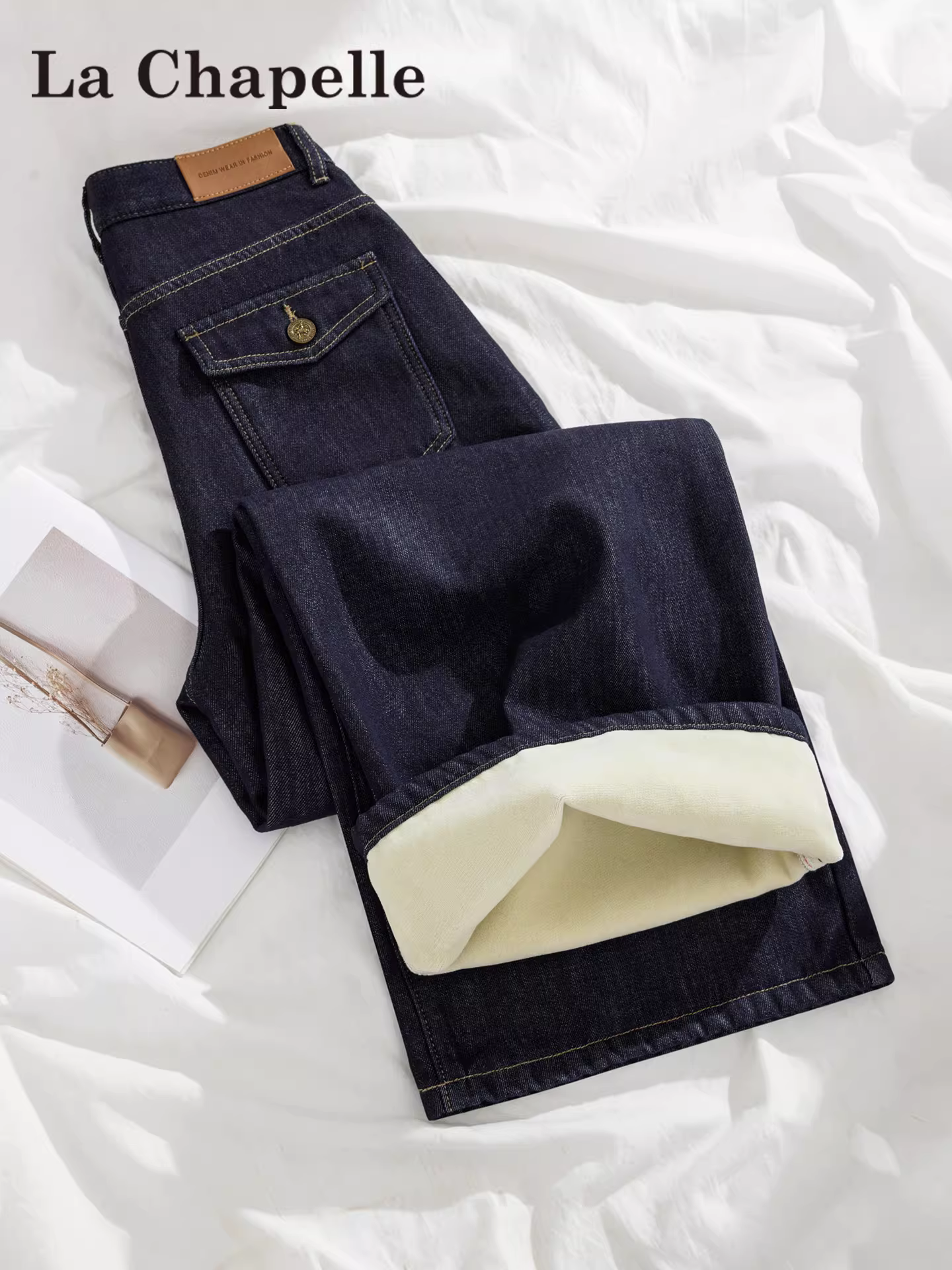 Quần jeans ống rộng màu xanh đậm lót lông cừu La Chapelle dành cho nữ, mùa thu đông 2025, kiểu dáng mới, cạp cao, dáng thẳng, size nhỏ nhắn