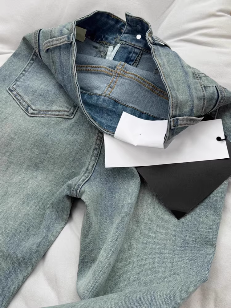 Quần jeans dáng loe ôm body kiểu Mỹ La Chapelle dành cho nữ, mẫu mới thu 2025, cạp cao, co giãn, tôn dáng.