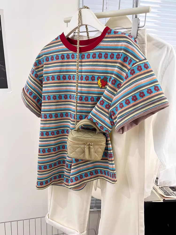Áo thun ngắn tay cổ tròn dáng rộng kiểu La Chapelle sọc retro dành cho nữ, mẫu mới hè 2025.
