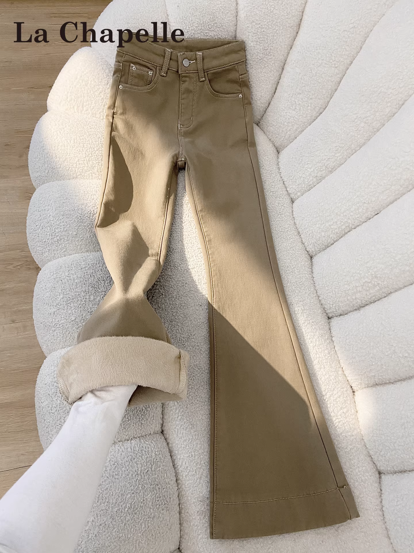 Quần jean nữ La Chapelle chất liệu kaki lót lông dày, dáng loe, kiểu mới thu đông 2025, ôm dáng, cạp cao, ống chuông