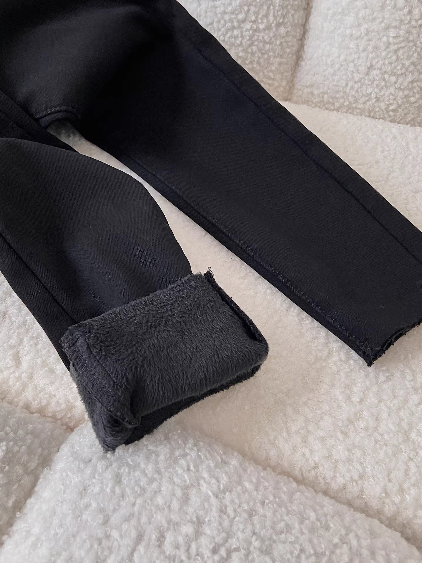 Quần jeans đen ôm dáng La Chapelle dành cho nữ, mùa thu đông 2025, kiểu dáng mới, cạp cao, dáng bút chì, size nhỏ nhắn