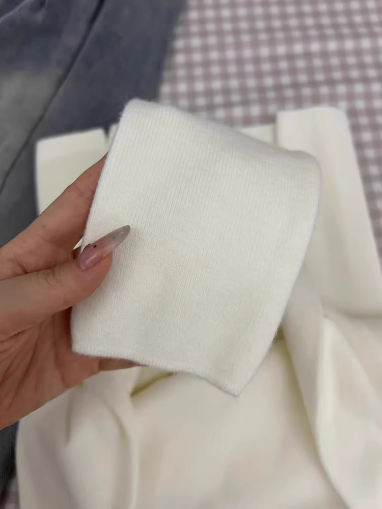 Áo len nữ La Chapelle tay dài cổ lọ nửa cao, kiểu dáng ôm body, mùa thu đông 2025, lớp áo trong