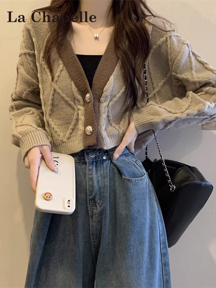 Áo len dệt kim dài tay cổ chữ V La Chapelle dành cho nữ, phong cách mới xuân thu 2025, thiết kế rộng rãi và thanh mảnh, áo ngắn