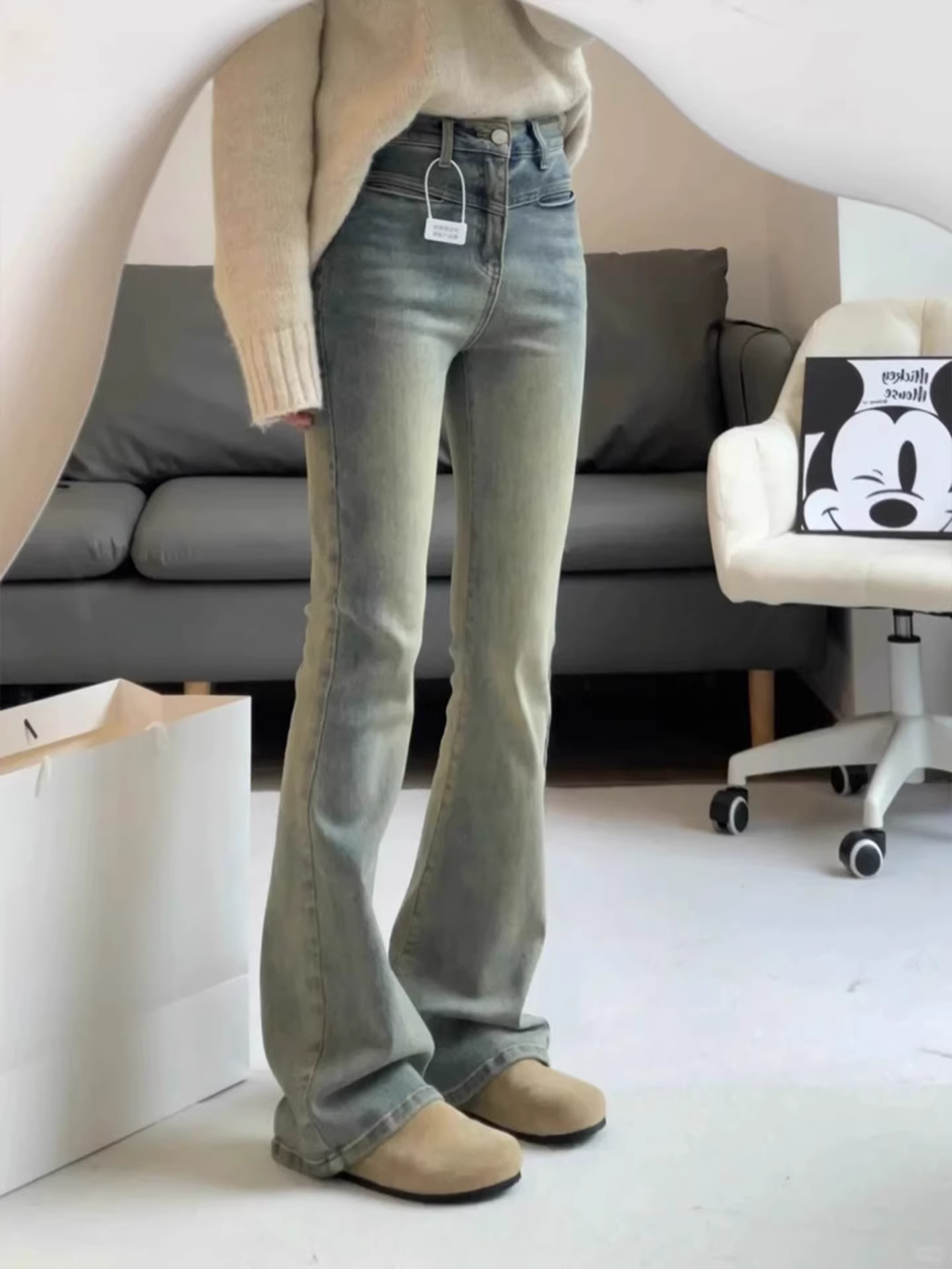 Quần jeans La Chapelle dáng ôm xòe retro dành cho nữ, mùa thu đông 2025, kiểu mới cạp cao co giãn tôn dáng.