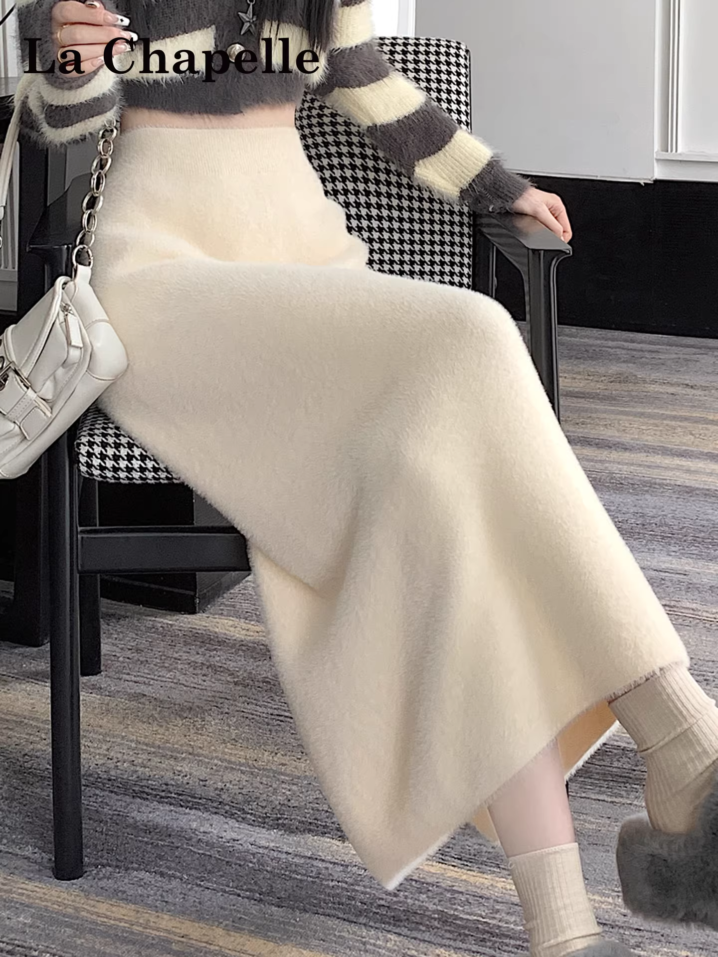 Váy chữ A dáng ôm La Chapelle petite ấm áp dành cho nữ, mẫu mới thu đông 2025, lưng cao, dài qua gối