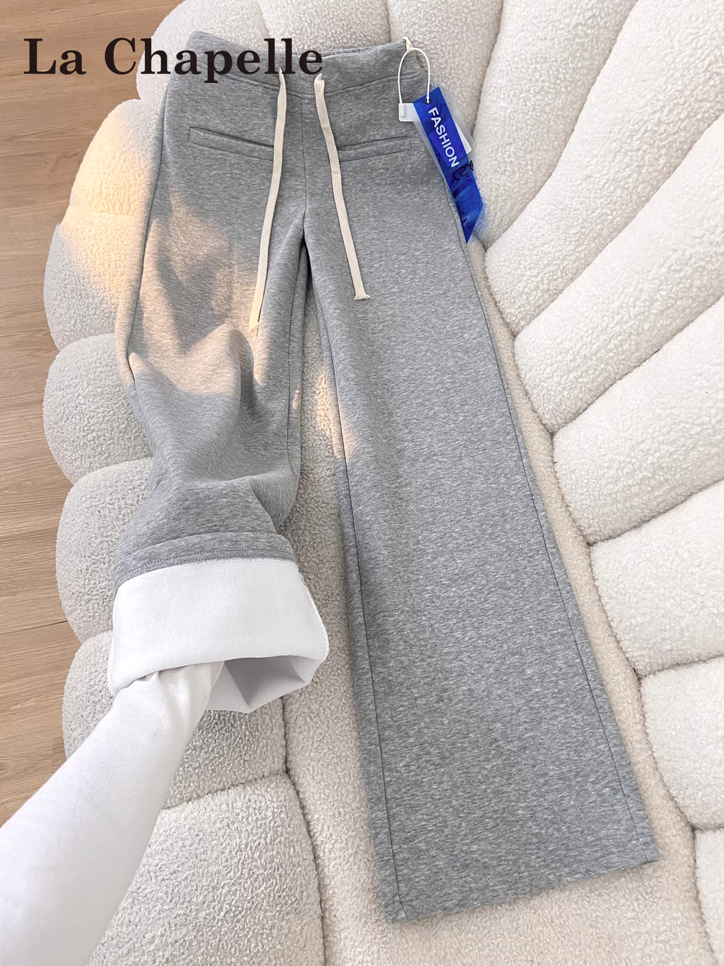 Quần thể thao ống rộng lót lông màu xám La Chapelle dành cho nữ, quần ống đứng có dây rút mới mùa thu đông 2025