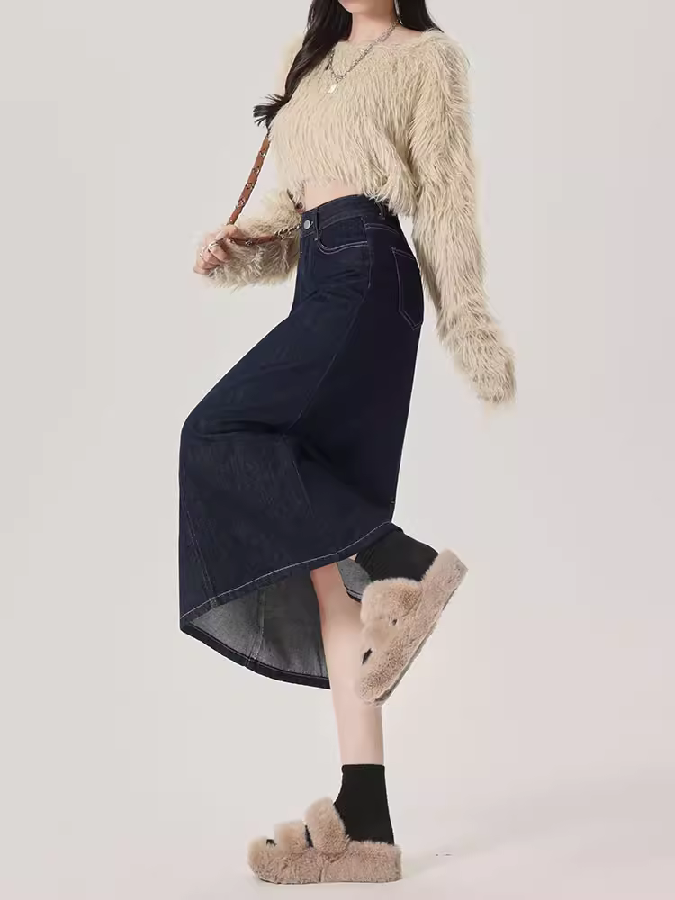 Chân váy denim xẻ tà màu xanh denim La Chapelle dành cho nữ, mẫu mới thu đông 2025, cạp cao, dáng chữ A, dài qua gối.