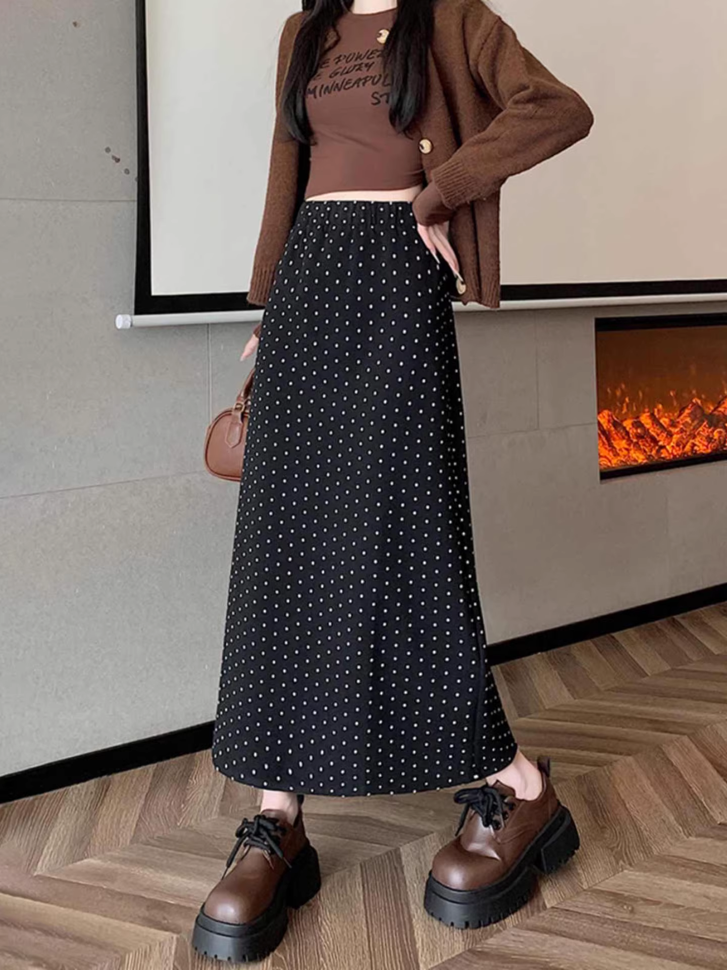 Váy bút chì chấm bi màu xám La Chapelle dành cho nữ 2025 mới thu đông, cạp cao, dáng ôm, kiểu chữ A, dài qua gối