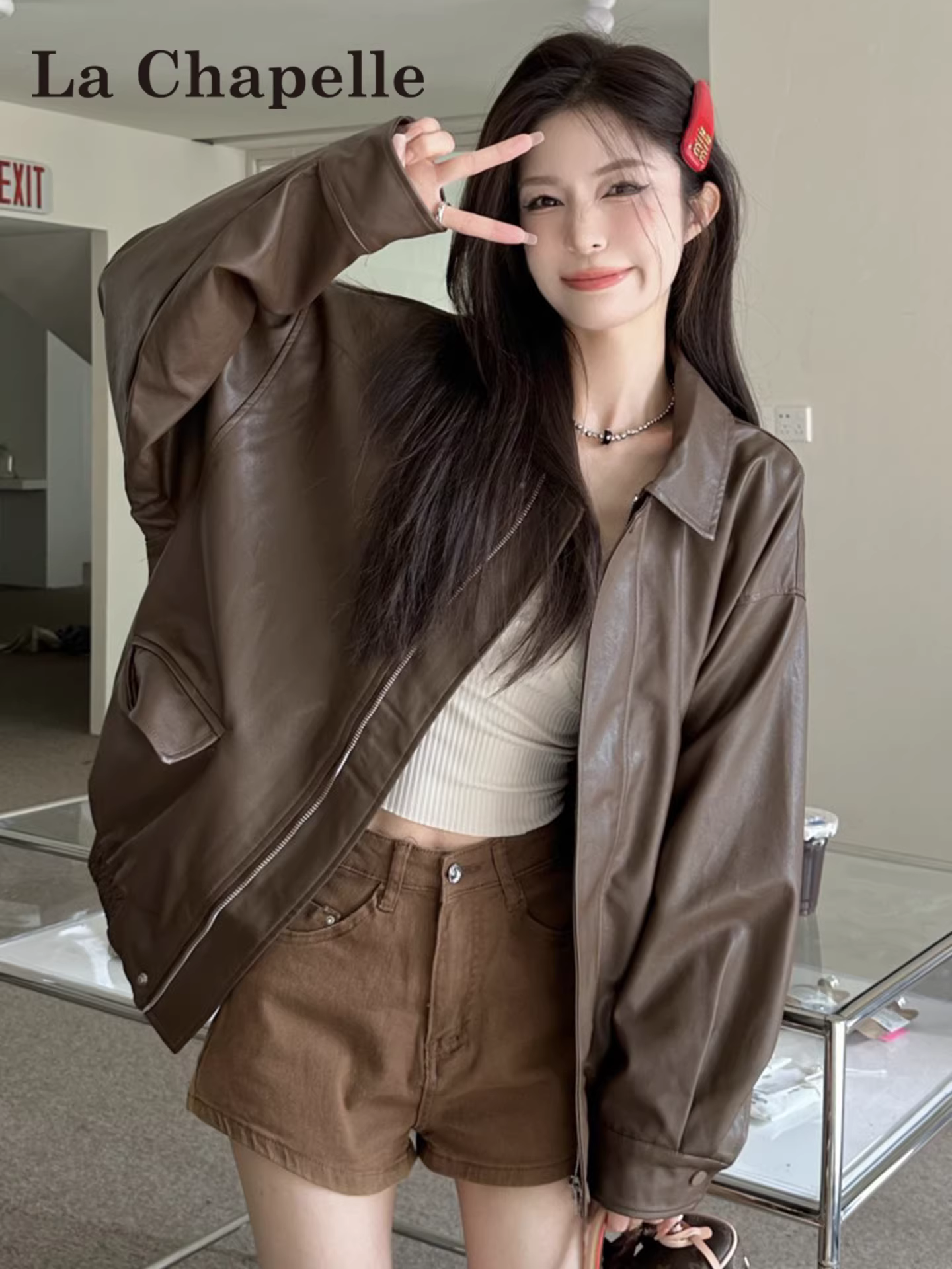 Áo khoác da dài tay màu nâu La Chapelle dành cho nữ, kiểu mới thu đông 2025, kiểu dáng cổ điển, rộng rãi và đa năng.