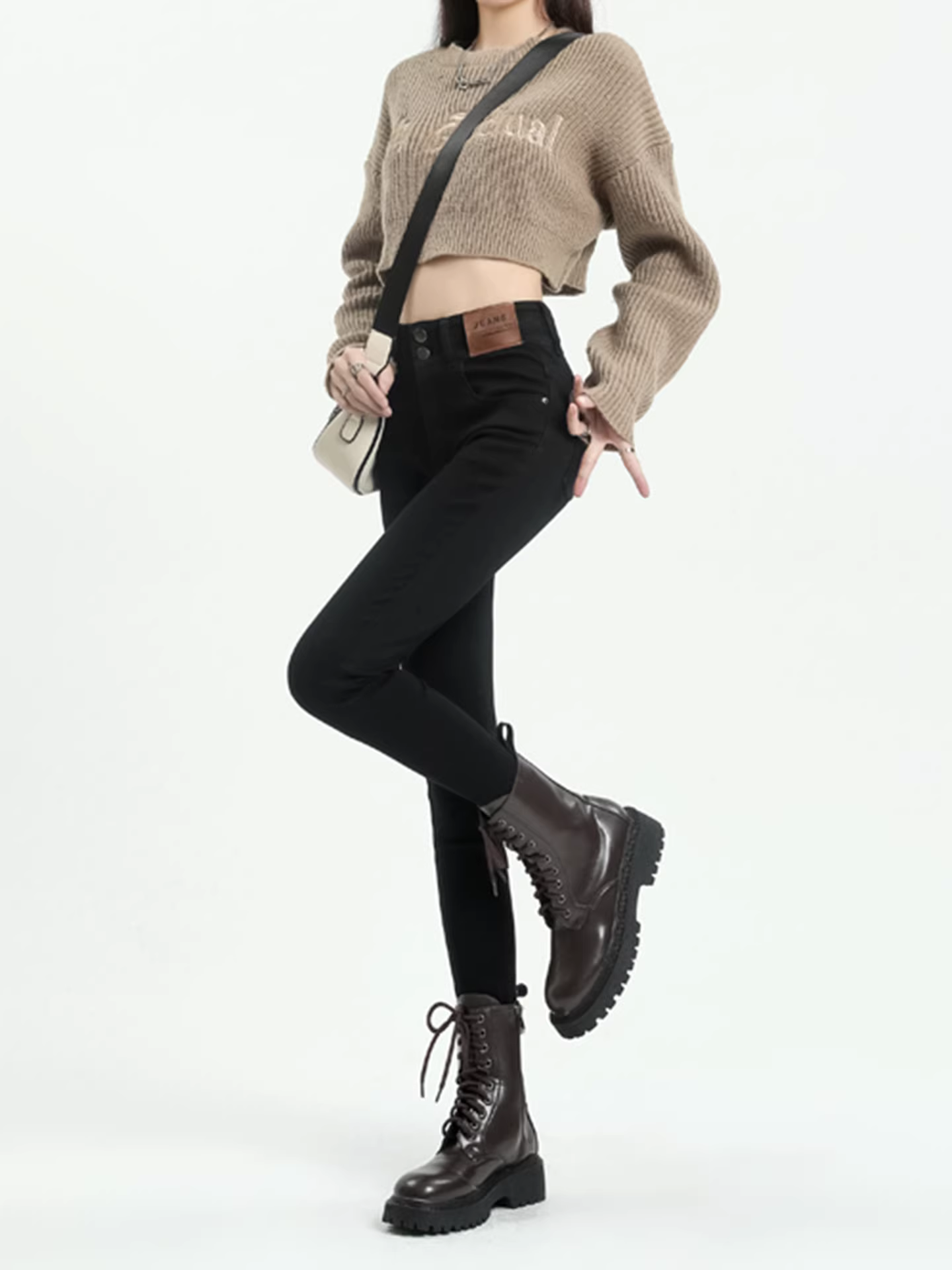 Quần jean nữ La Chapelle kiểu dáng ôm sát, lót lông dày, chất liệu dày dặn, kiểu dáng mới thu đông 2025.