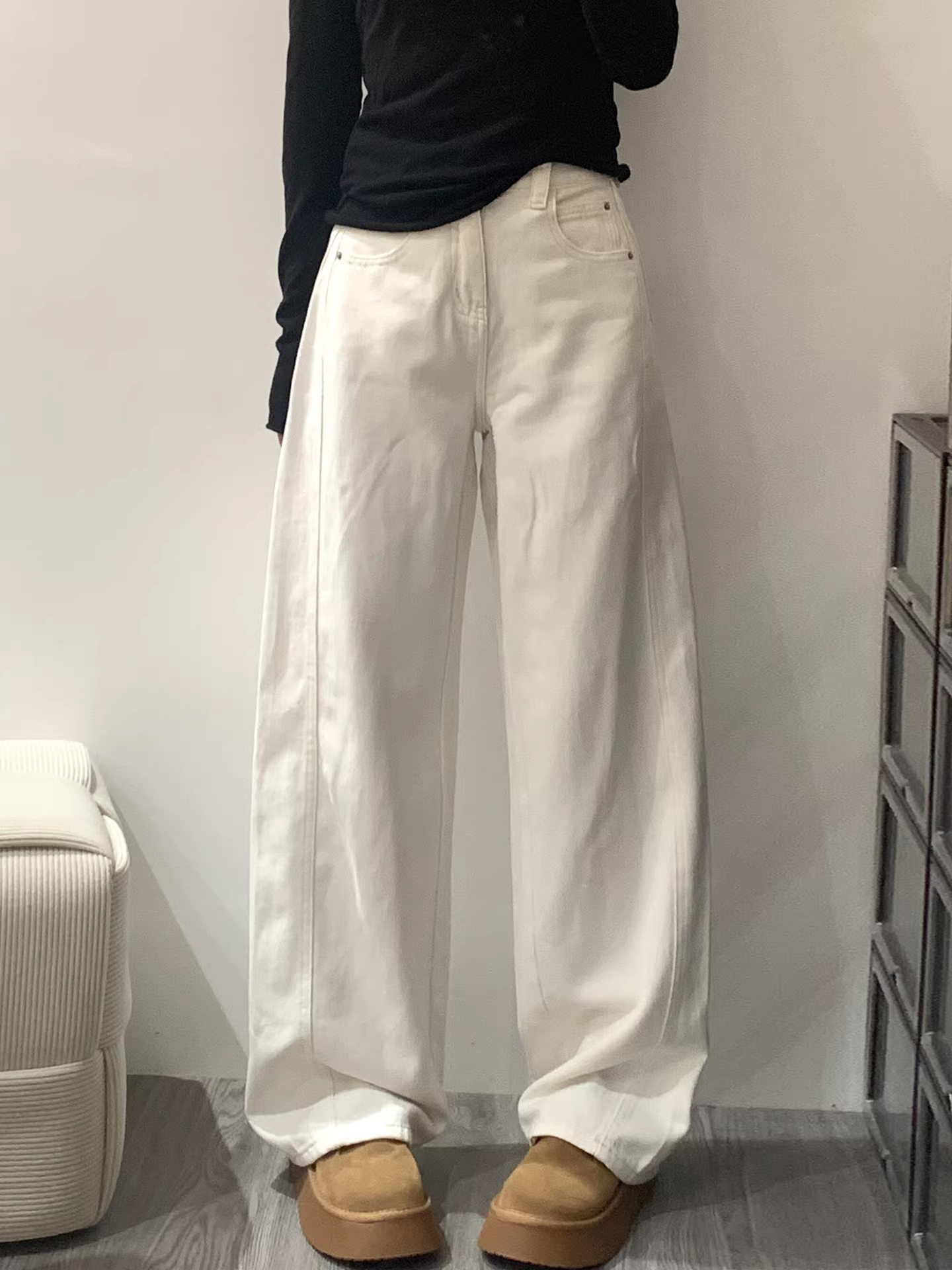 Quần jeans nữ La Chapelle màu sáng, dáng rộng, cạp cao, kiểu dáng cong, mùa thu đông 2025, dáng suông, tôn dáng