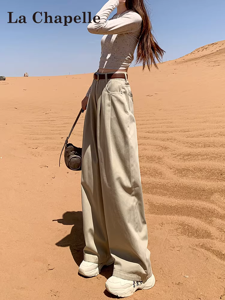 Quần jeans ống rộng màu kaki La Chapelle dành cho nữ, mẫu mới thu đông 2025, cạp cao, dáng rộng, tôn dáng, thẳng.