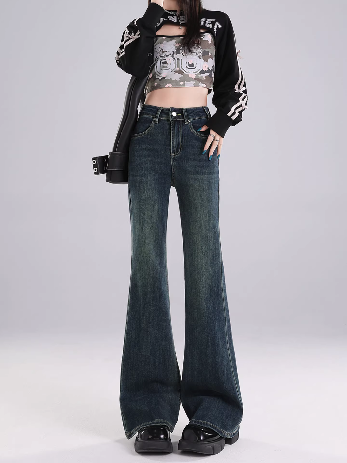 Quần jeans ống loe dày dặn lót lông cừu La Chapelle dành cho nữ, thu đông 2025, kiểu dáng mới, cạp cao, ôm dáng, ống chuông