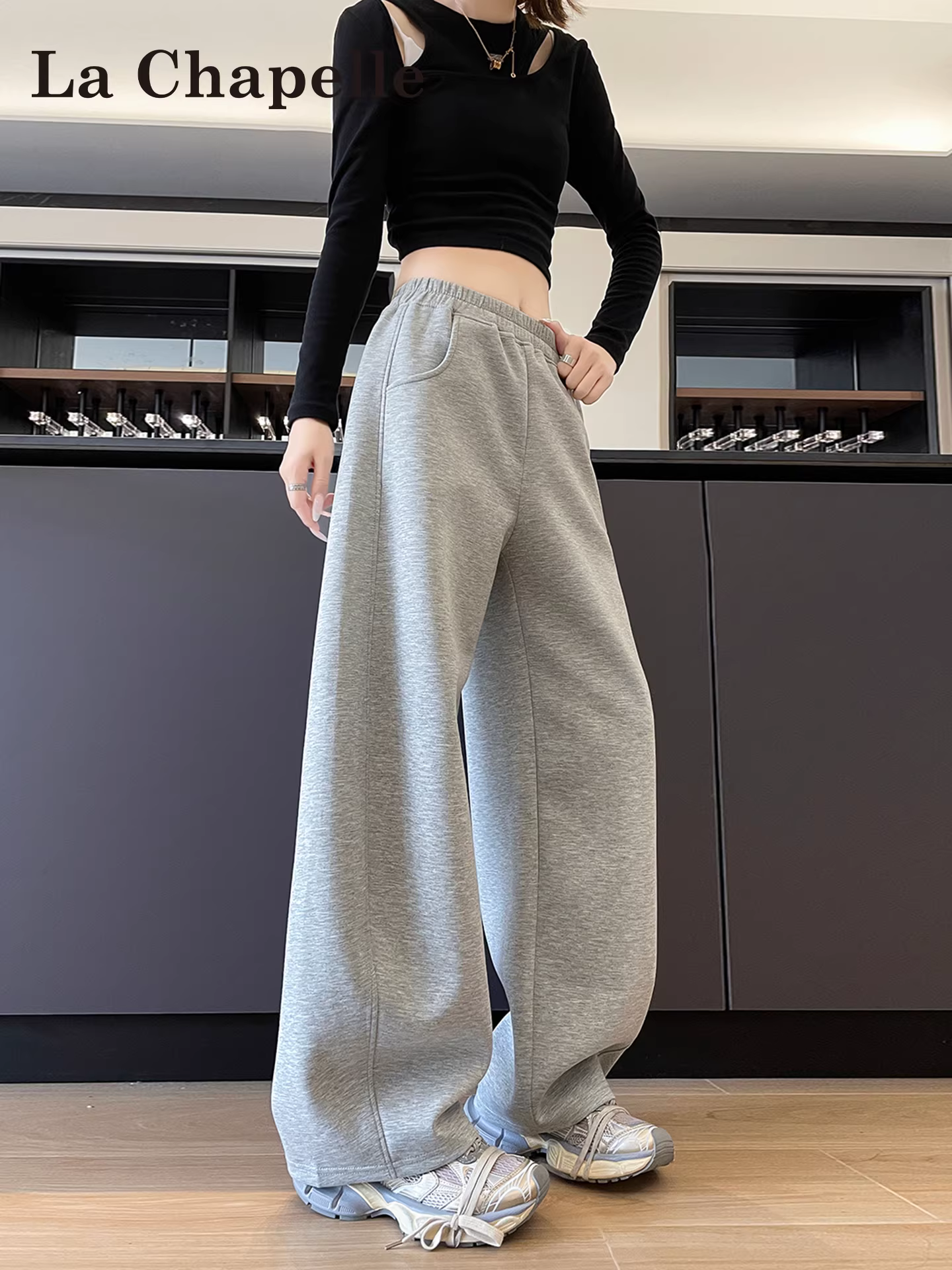 Quần thể thao ống rộng La Chapelle dành cho nữ, kiểu mới thu đông 2025, dáng nhỏ nhắn, cạp cao, rộng rãi, thoải mái, kiểu dáng cong.