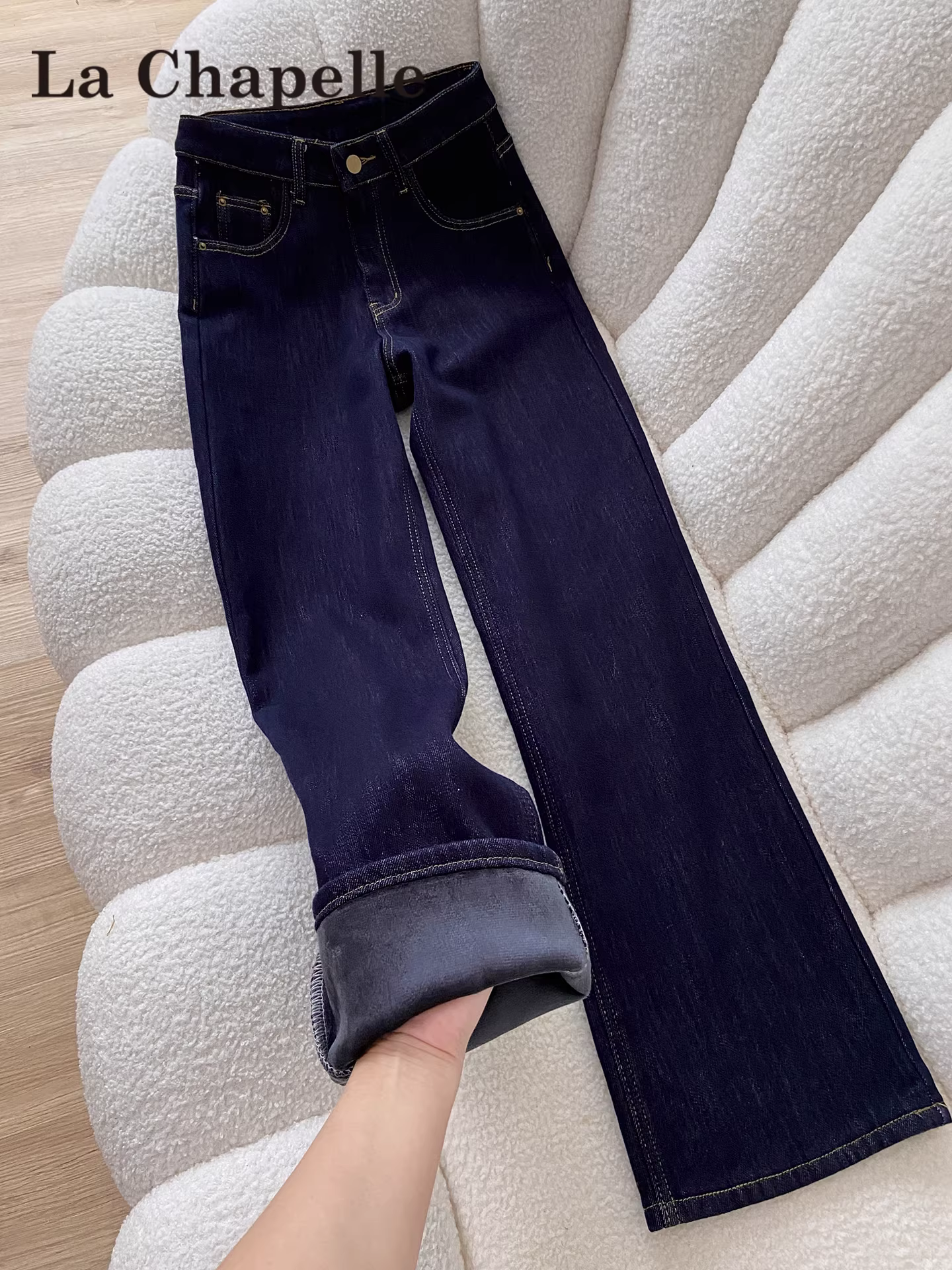 Quần jeans nữ La Chapelle màu xanh đậm, lót lông, dáng ôm, kiểu mới thu đông 2025, cạp cao, ống rộng, dáng thẳng