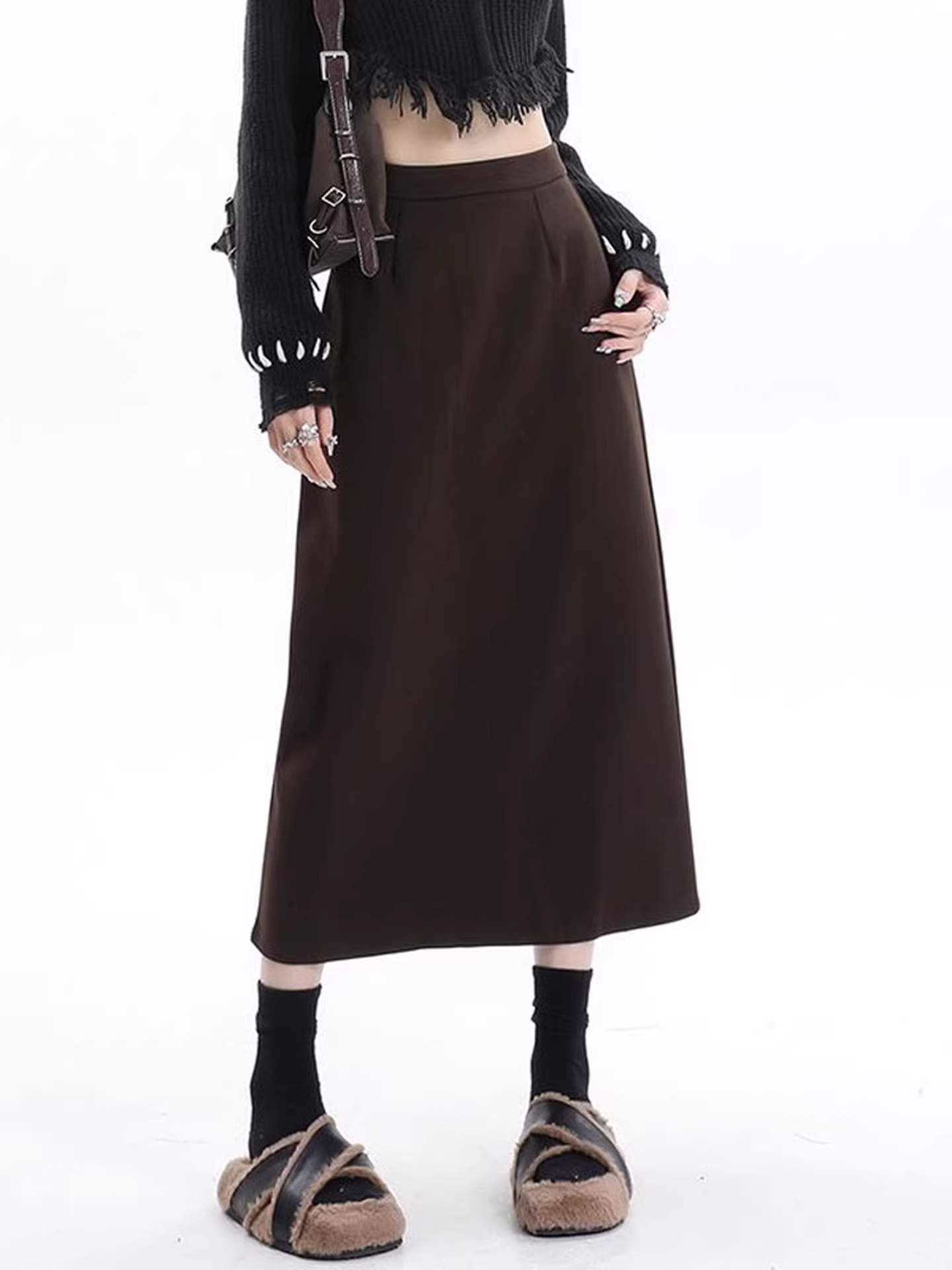 Váy len lót lông cừu đen La Chapelle dành cho nữ, váy dài ngang đùi xẻ tà cao cấp mùa thu đông 2025