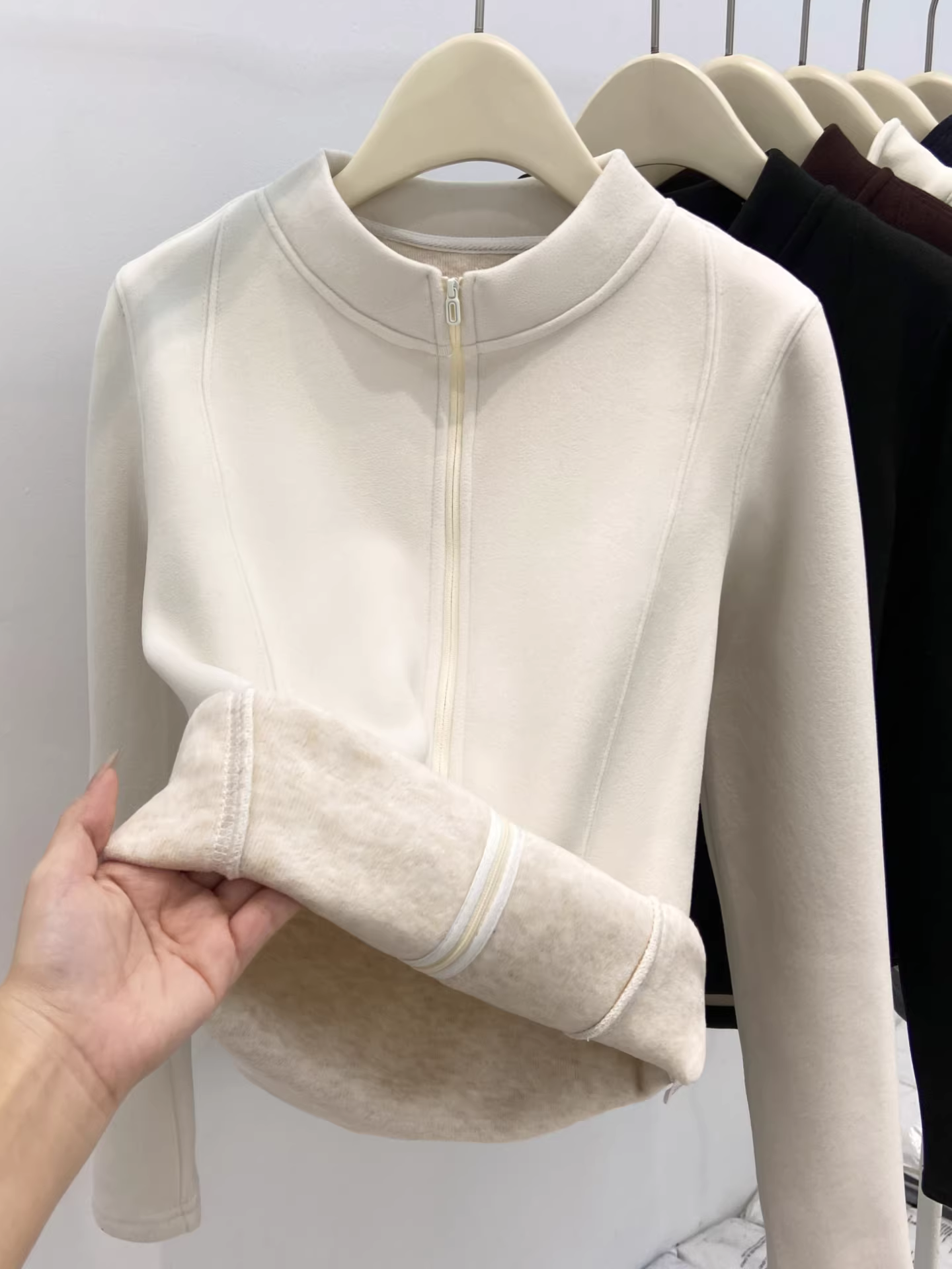 Áo khoác dài tay có cổ đứng màu trắng La Chapelle dành cho nữ 2025 áo cardigan dáng ôm vừa vặn mùa thu đông mới